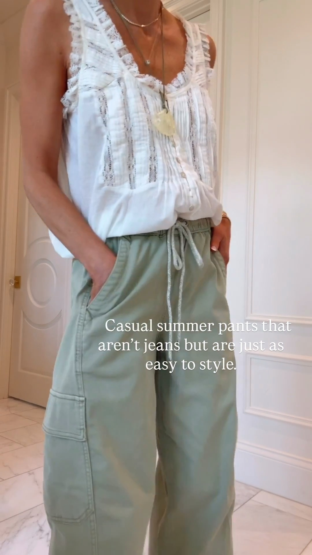 Obsessed with these barrel pants! I'm wearing size xs in pants and bottoms