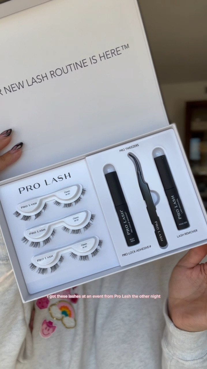 🔗ing the lash starter kit that I used, the one I received came with the Classic no. 1, but they have different styles you can select. I also linked the lashes I’m ordering that are more my style for my lashes! Btw- they have cocoa colored lashes, I can’t wait to get those!

#LTKBeauty
