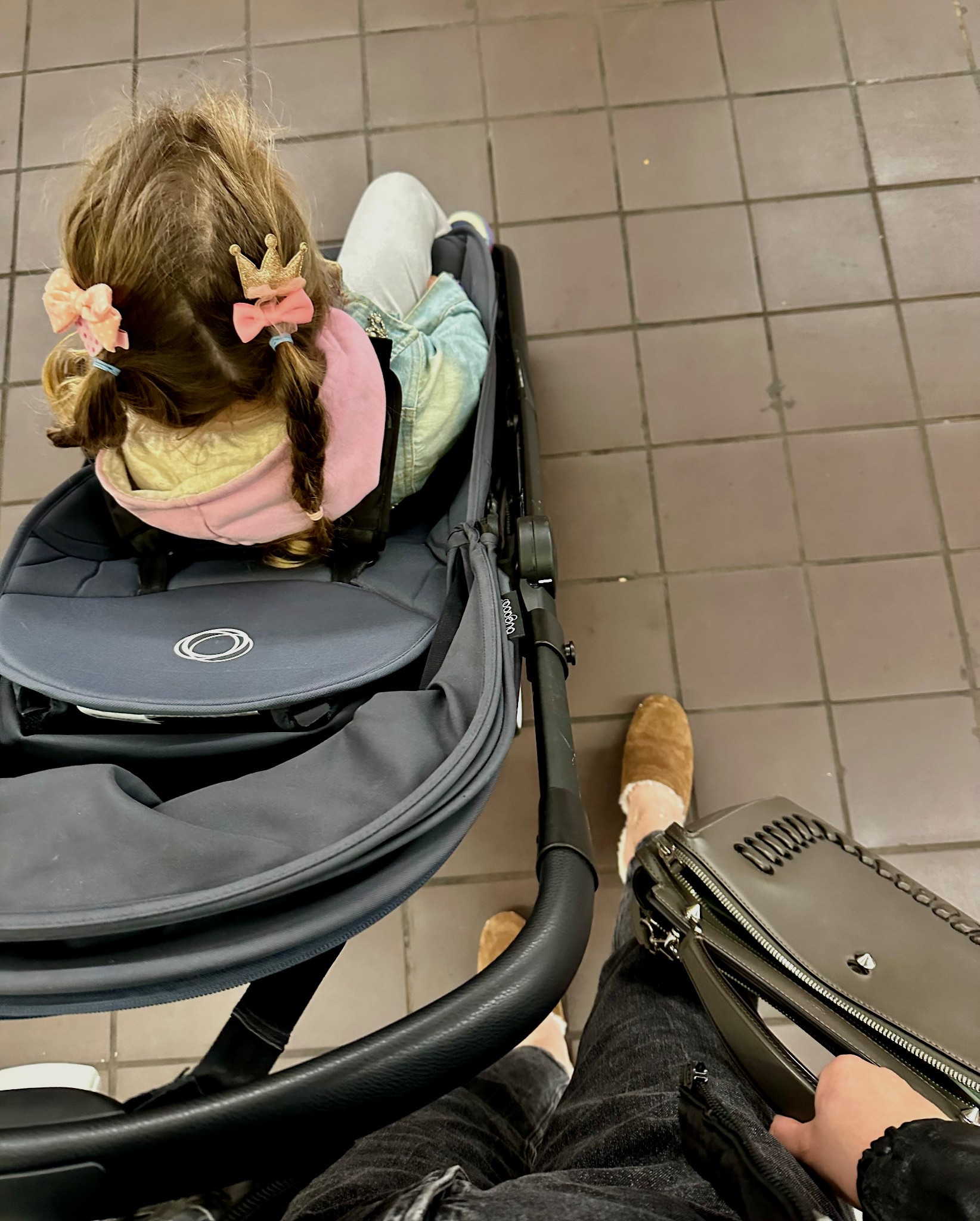 Morning commute 

#LTKStyleTip #LTKFamily #LTKSeasonal