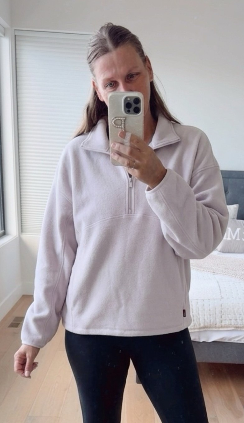Lululemon fleece

Perfect for fall weather 
Super cozy and a oversized fit. Comes in other color options

Fleece, fall outfit, fall look, active wear, athleisure,

#LTKfall #LTKfitness #LTKstyletip