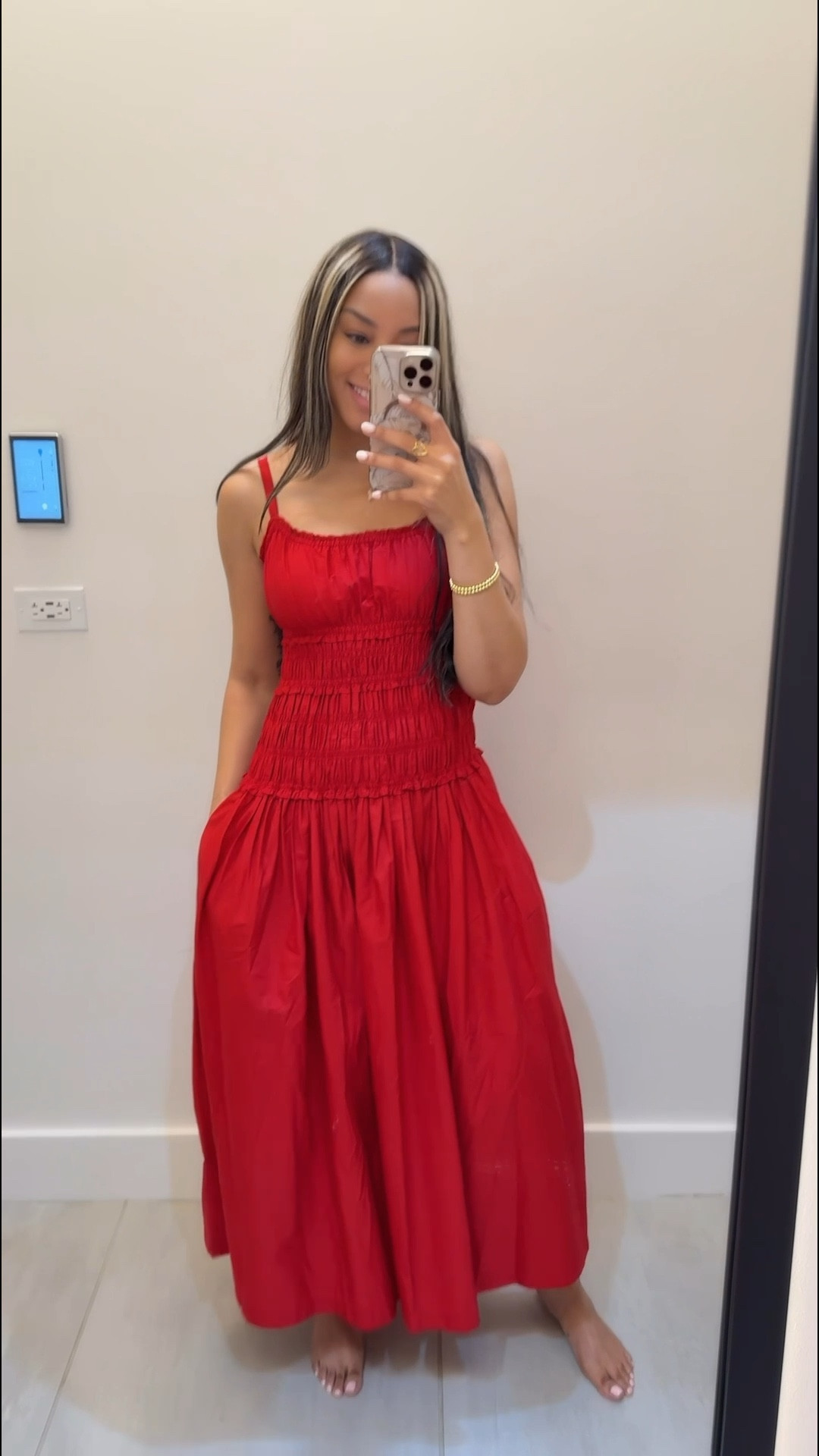 This wasn’t my favorite fit on me personally but Abercrombie new dresses are cute!! Wearing size XS in this one PLENTY of stretch, I would definitely wear a waist belt with this to add structure ❤️

Abercrombie & Fitch spring dress summer dress red smock spaghetti strap adjustable picnic airy vacation spring outfit drop waist maxi dress

#LTKSaleAlert #LTKSpringSale