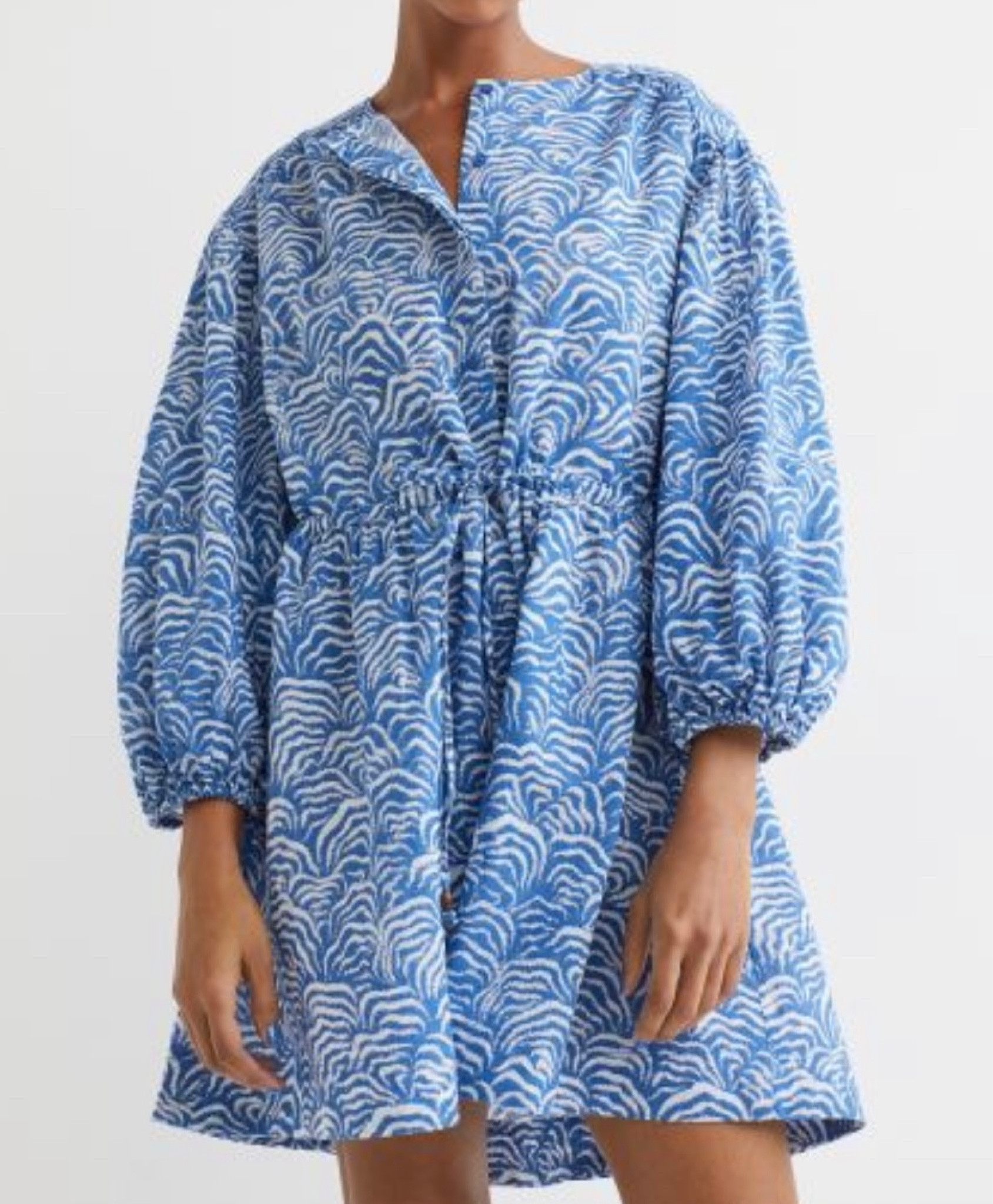 Love this dress for UK games, work, or anything else! So affordable too! #fallfashion #h&m 

#LTKSeasonal #LTKunder50 #LTKworkwear