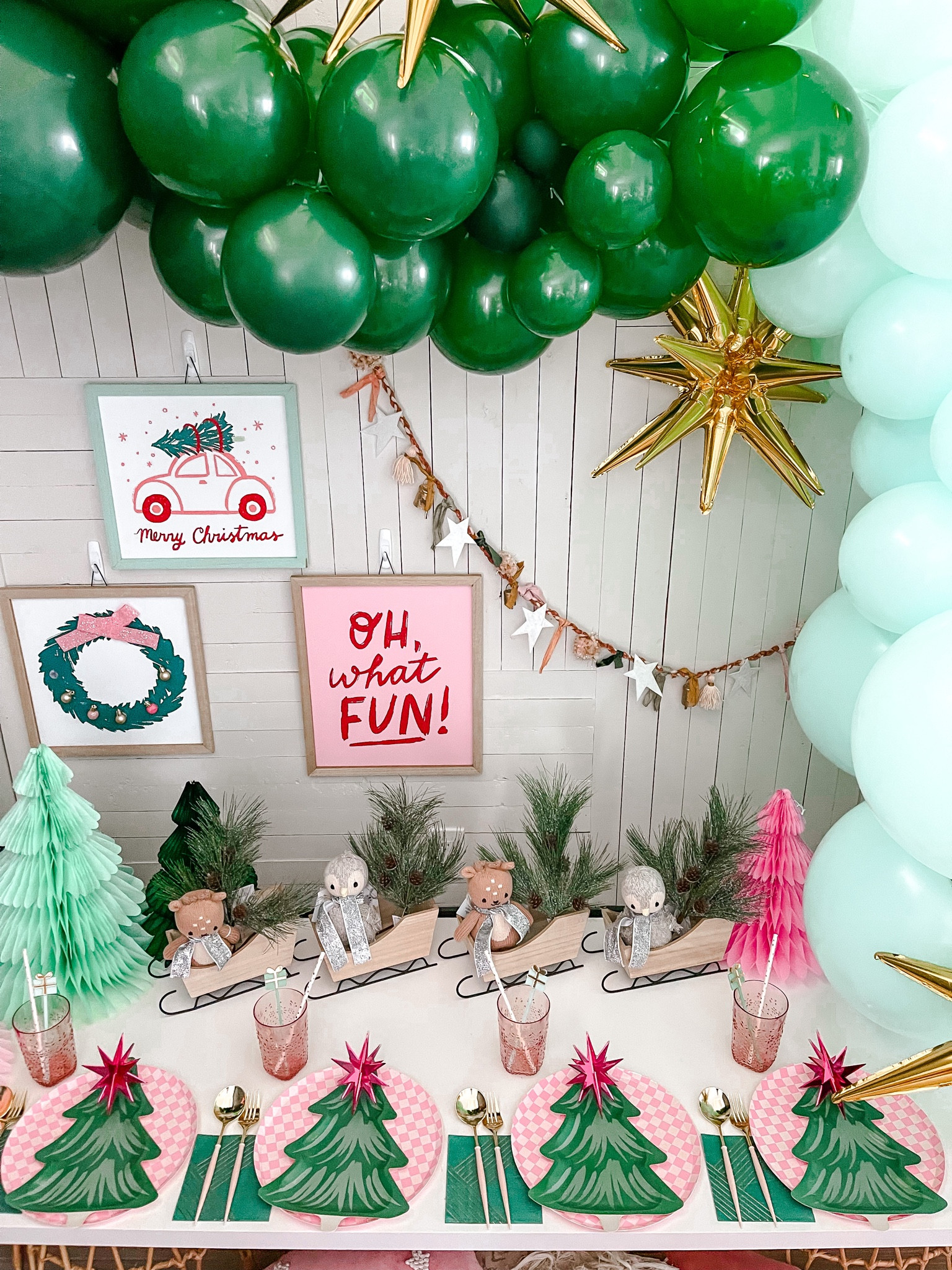 Kids holiday party #holiday #party #kids #kidsparty #christmas #christmasparty #balloons #balloongaand #christmastree #host #hostess #partydecor #christmasdecor #holidayparty #

#LTKparties #LTKHoliday #LTKSeasonal