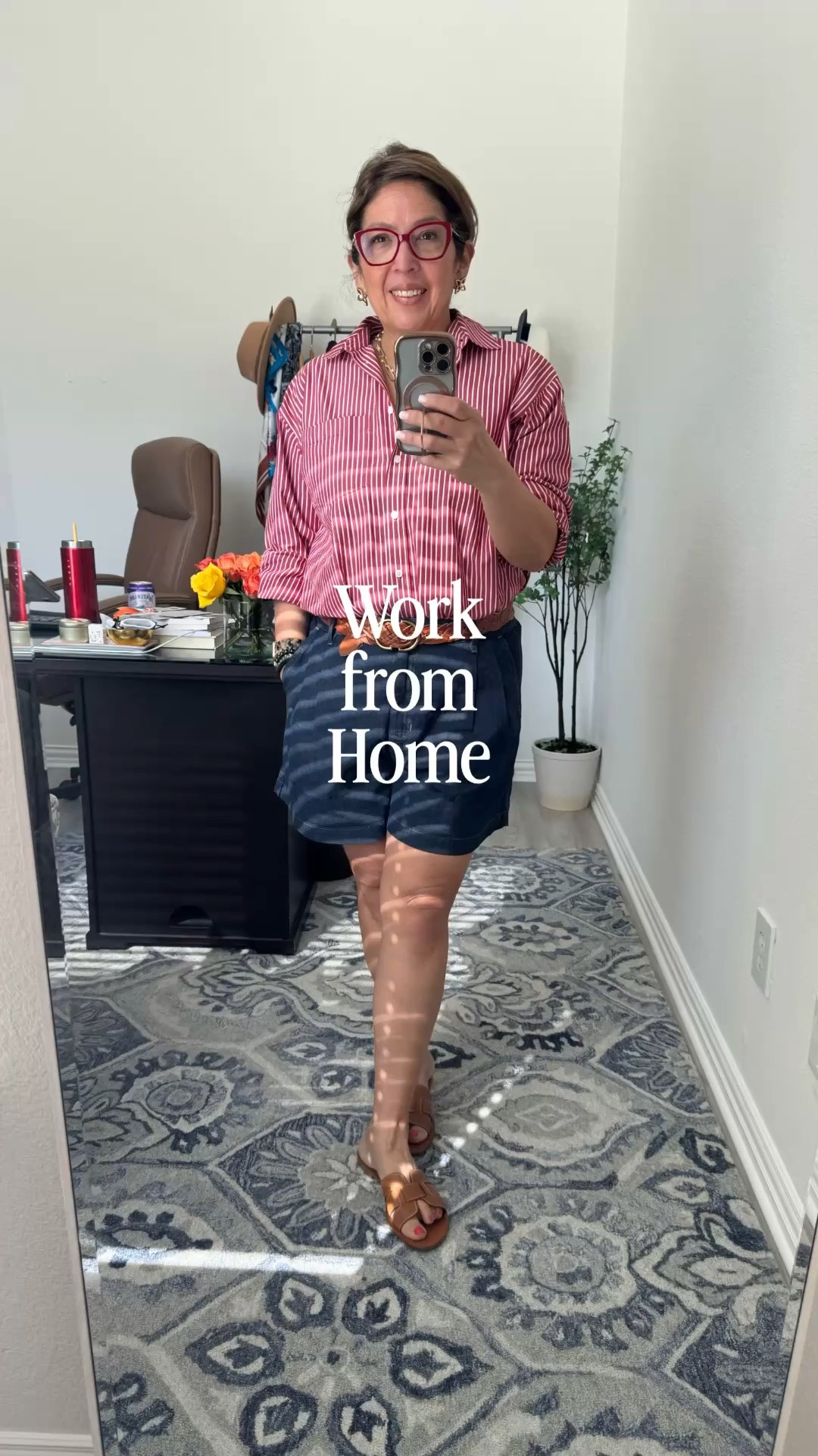 Working from home today and then happy hour. 
Wearing a polished look that gives me confidence and is comfortable. 
I’m Elisa, a wardrobe stylist, founder of Turnkey Style, and author of The Style Advantage: I Say What HR Can’t. I work with professionals and corporate teams to help them show up authentically, on brand, and with confidence. I’m also a mom of two grown boys, a wife, a post-menopausal woman in business, 5’4”, a size 14/16 on the bottom and L on top. I’ve been everything from a size 10–18+, which is why fit, function, and real life always come first.

#LTKdayinmylife #LTKootd #LTKgrwm