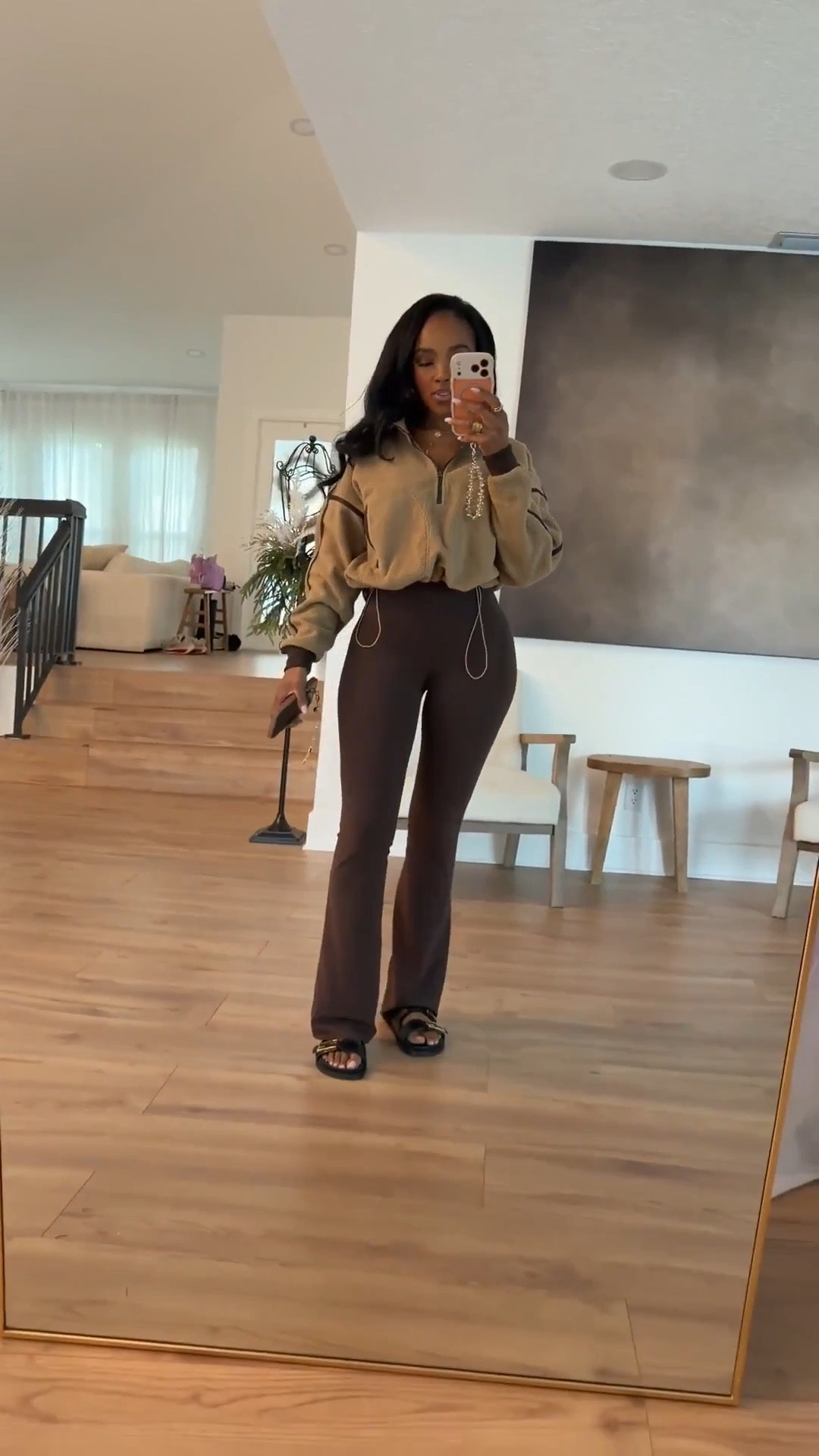 Scroll to shop 🤎  An effortless athleisure outfit with a relaxed pullover and flared leggings;  perfect for errands, travel days, or a comfy everyday look.

#LTKPetite #LTKdayinmylife #LTKootd