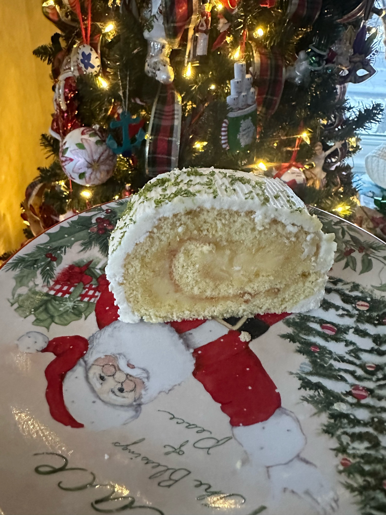 Nothing like some holiday plates to eat dessert off of. Love these ones from Williams-Sonoma.

#LTKhome #LTKHoliday #LTKSeasonal