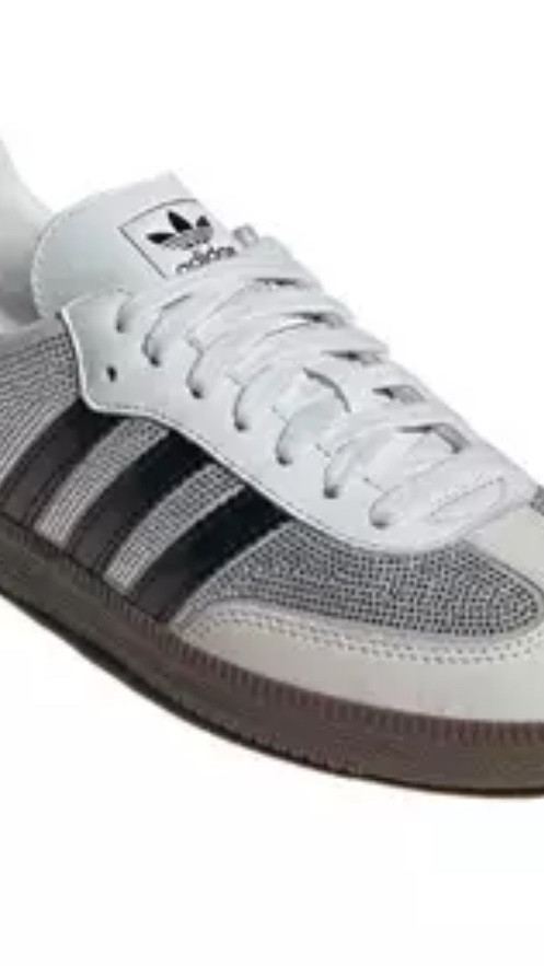 Unbox my Adidas Originals Samba OG in Crystal White Rhinestones with me!!!

#LTKGiftGuide #LTKstorytime #LTKSaleAlert