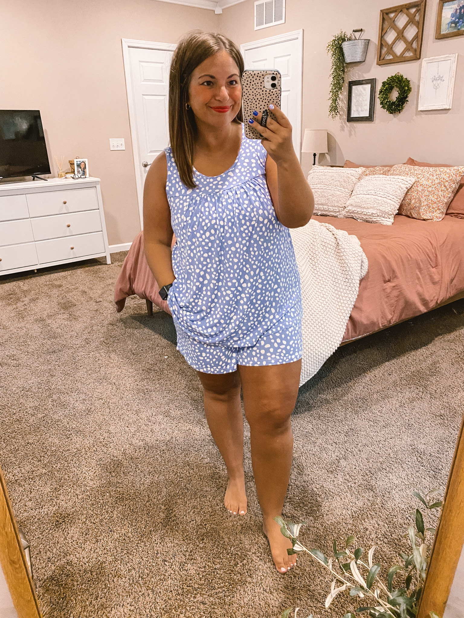 pajama set: fits oversized // wearing a large

#LTKFindsUnder100 #LTKFindsUnder50 #LTKStyleTip