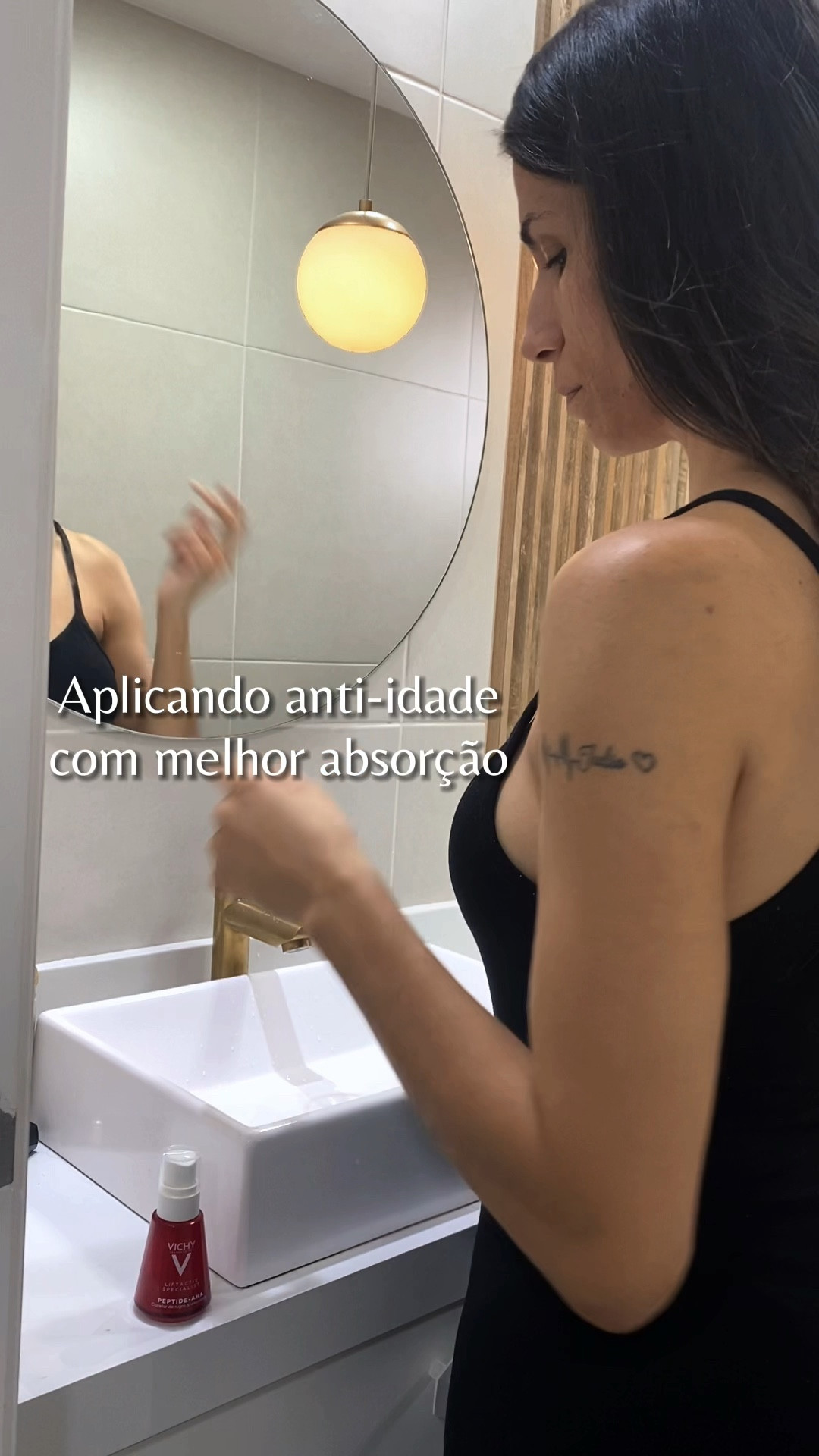Massagem para melhorar a absorção do anti idade Sérum Facial Vichy
Liftactiv Specialist Peptide-AHA, melhora a circulação sanguínea, aumenta absorção do produto consequência uma pele mais bonita, menos manchas e mais lisa. Acesse o link e saiba mais! 

#LTKbeauty #LTKbrasil