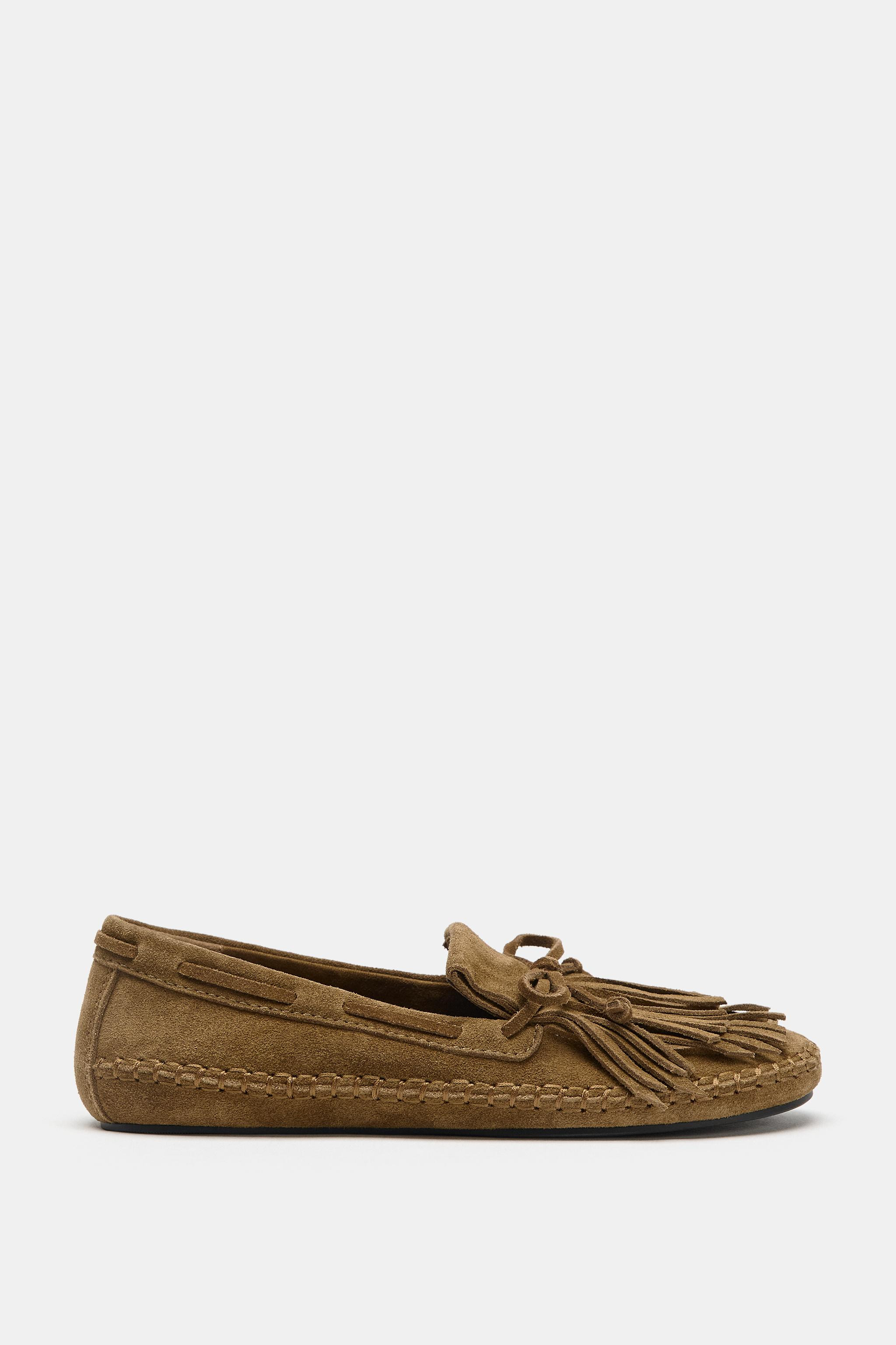 Suede loafer-style shoes. Features side lacing detail and fringe on the front. Rubber flat sole. ... | Zara US