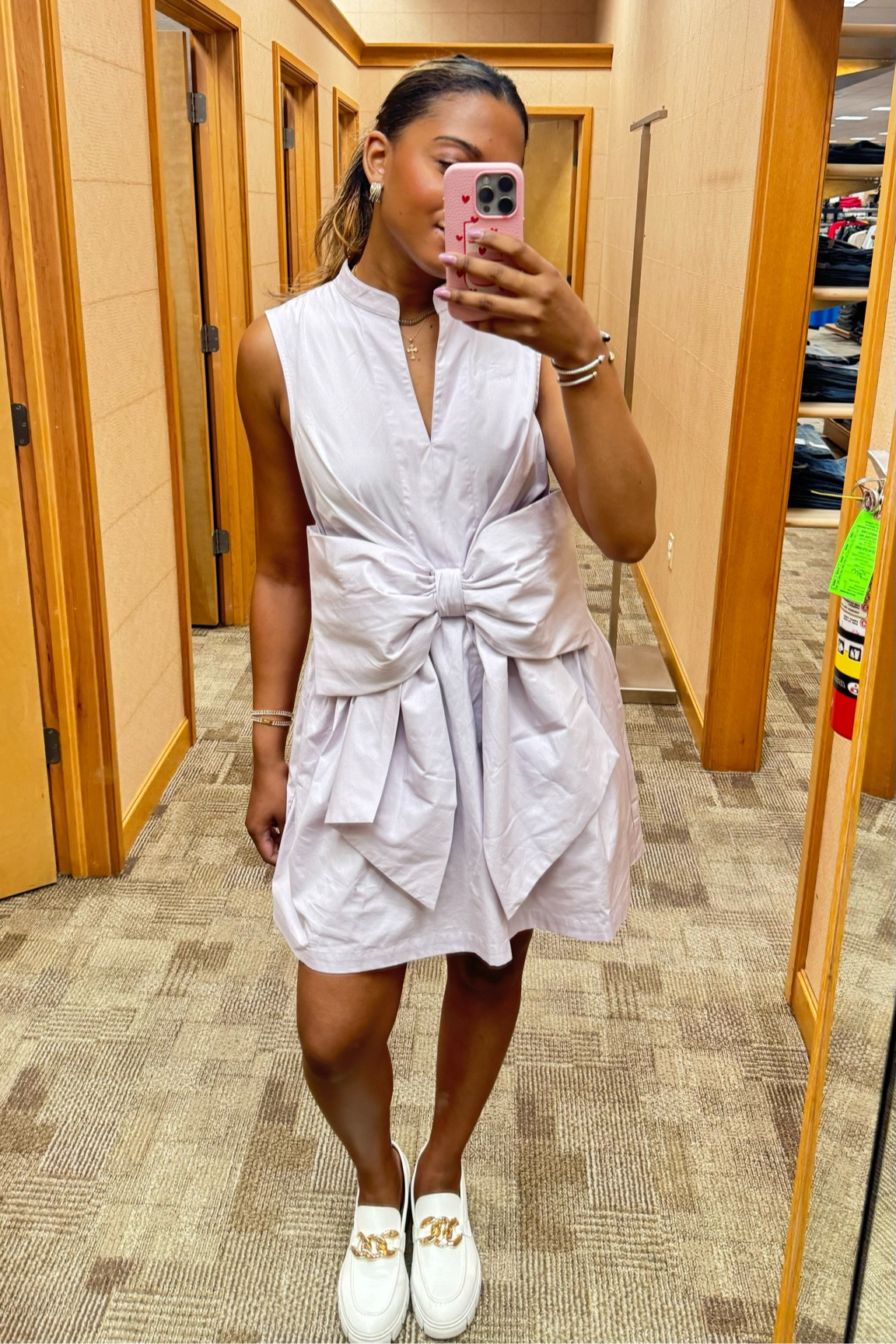 Anthropologie does it again with this bow dress ! 


#anthro #anthropologie #dress #bowdress #dressup #summer #summerdress #summeroutfit #casual #casualdress #work #workoutfit #fashion 

#LTKSaleAlert #LTKStyleTip #LTKShoeCrush