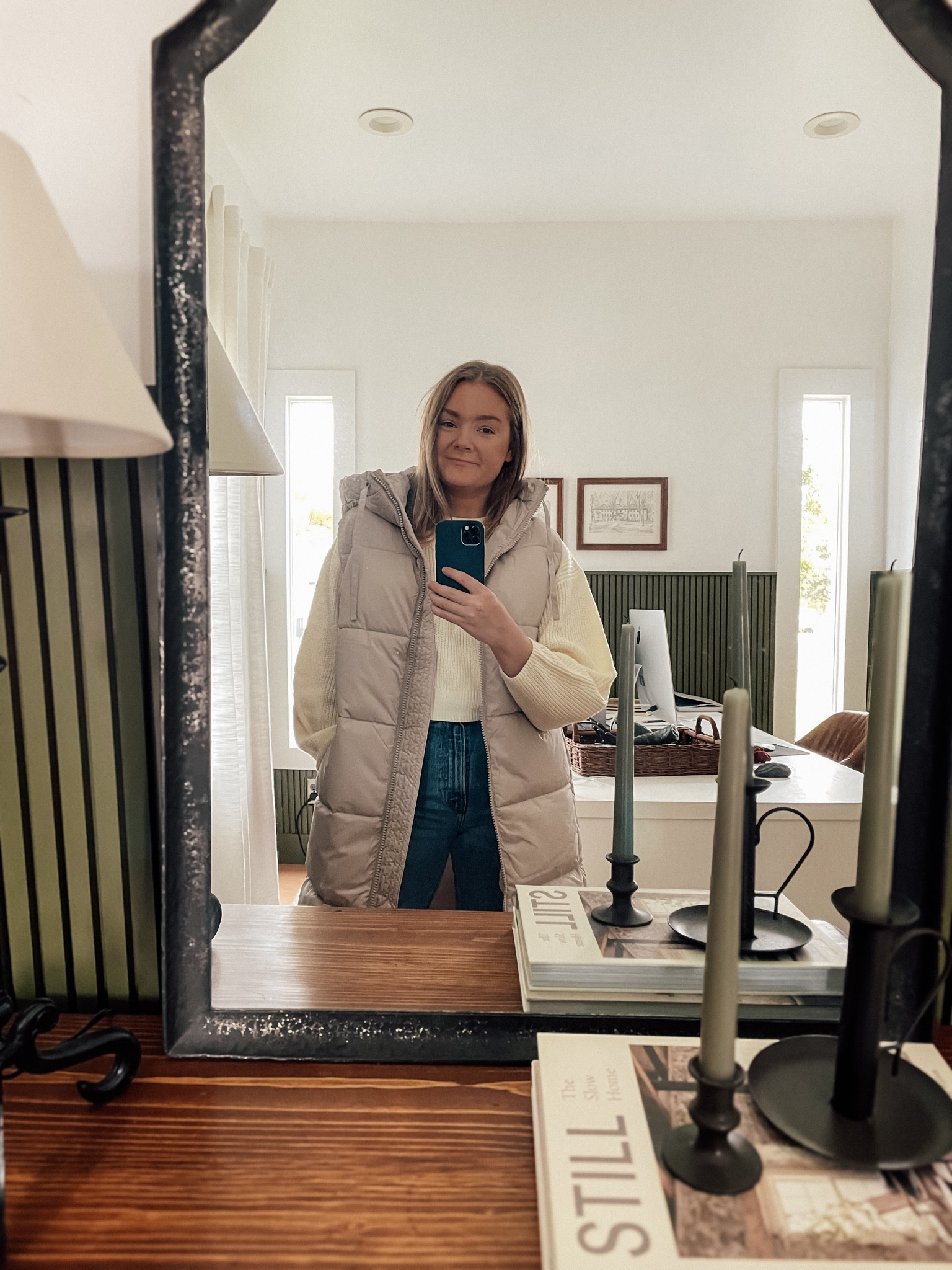 Fit check // long puffer vest // Abercrombie jeans

#LTKmidsize #LTKfindsunder100 #LTKstyletip