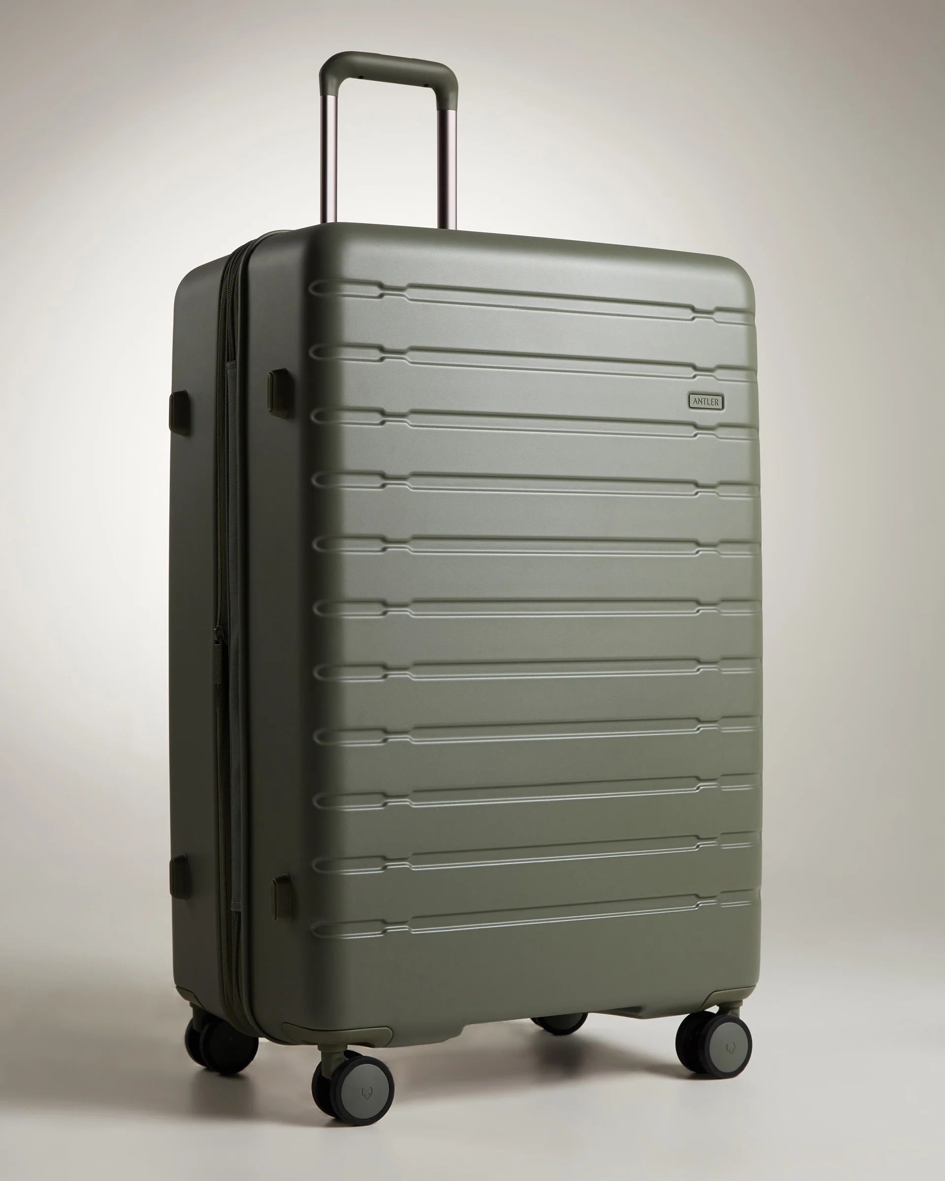 Stamford 2.0 Large Luggage Green | Hard Luggage | Antler | Antler US