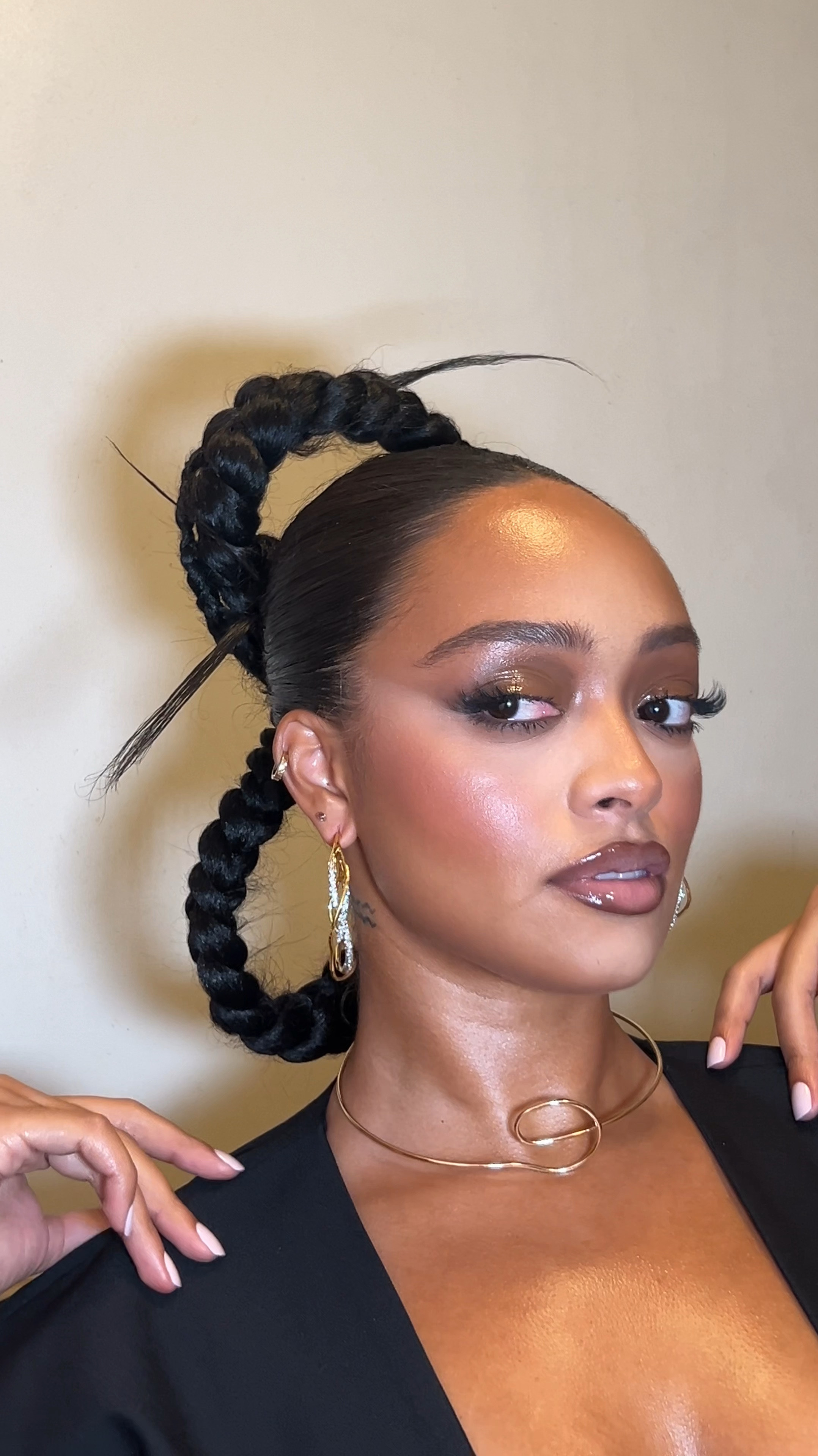 NYFW LOOK #3 🤎 
This was probably my favorite look from this week! I live for a glossy lid and sultry warm skin!! 

#LTKBeauty #LTKVideo #LTKNYFW