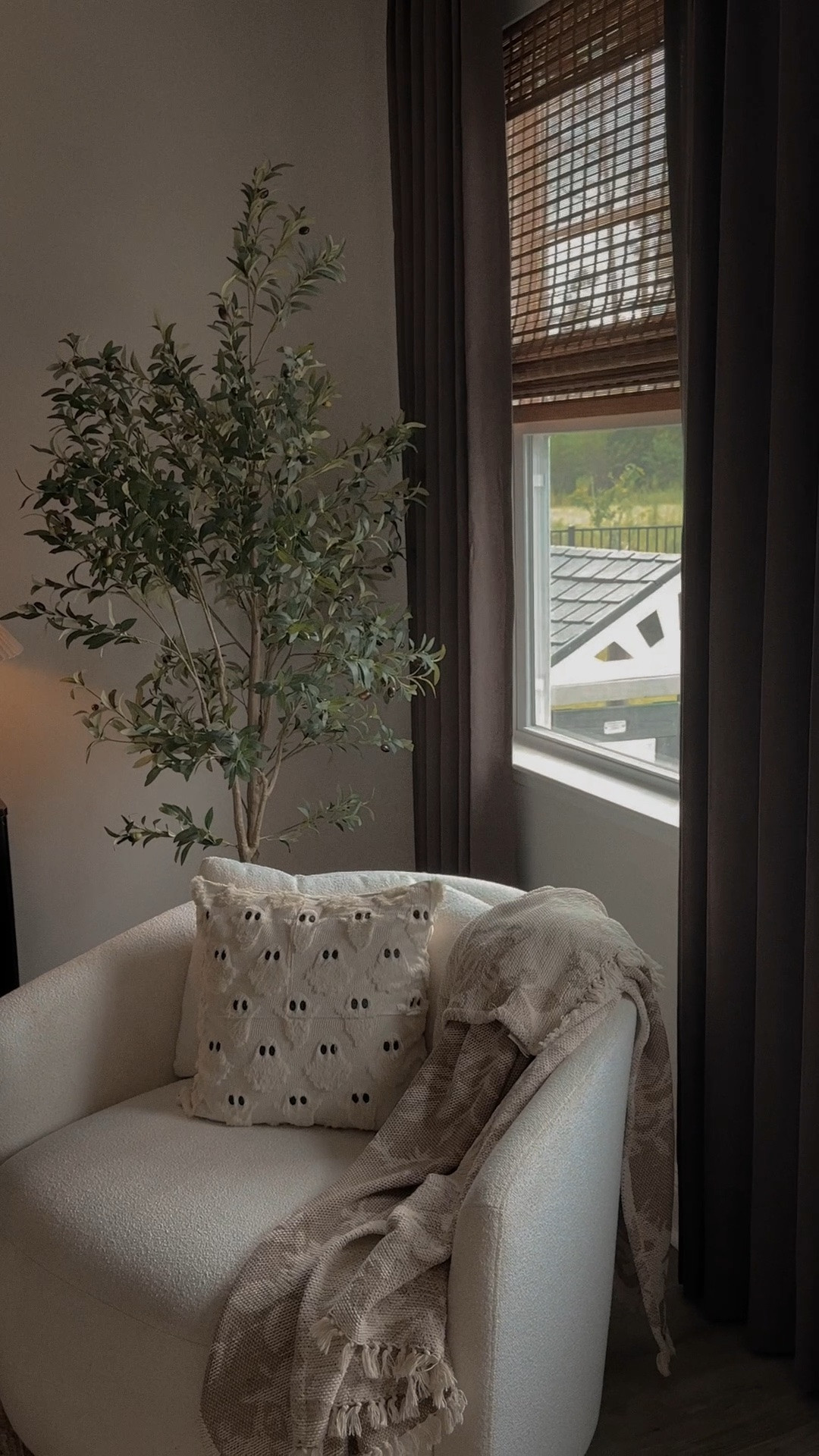 One of my favorite little changes for fall + winter is switching out my window treatments for something darker and moodier 🤎🍂 It instantly makes the whole room feel warmer and cozier!

I’m in LOVE with these pleated curtains from Amazon — the quality and look are SO good, and you get a set of FOUR for only $100! Such an easy way to completely change the feel of a space without spending a fortune. ✨

#AmazonHome #AmazonFinds #AmazonHomeFinds #FallHome #FallDecor #FallDecorIdeas #CozyHome #CozyHomeDecor #HomeDecor #HomeDecorIdeas #AffordableHomeDecor #BudgetHomeDecor #NeutralHome #WarmAndCozy #LivingRoomDecor #WindowTreatments #CurtainIdeas #AmazonDecor #HomeInspo #InteriorInspo #FallRefresh #SeasonalDecor #AffordableFinds

#LTKSaleAlert #LTKHome #LTKSeasonal