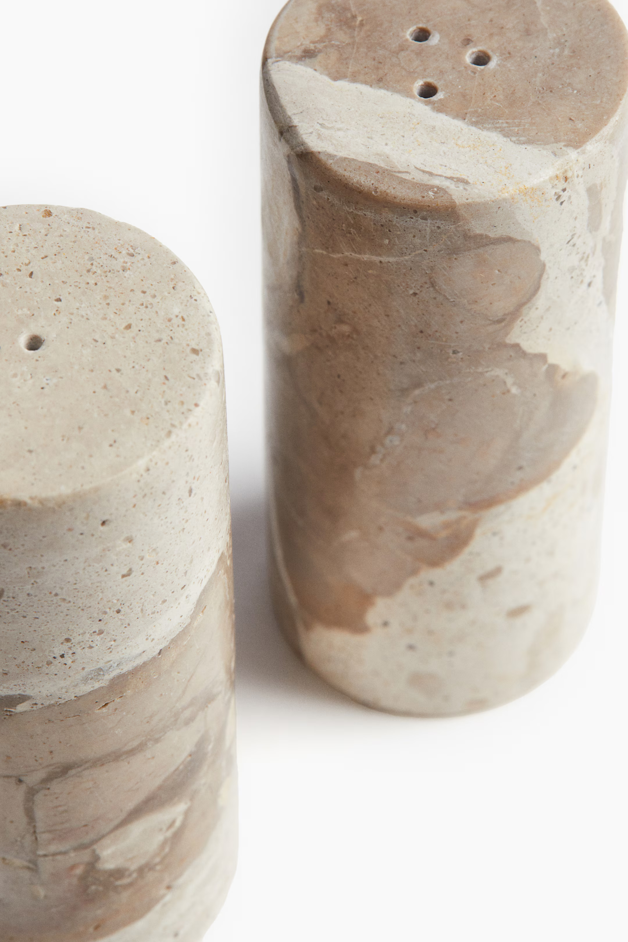 Marble Salt and Pepper Shakers | H&M (US + CA)