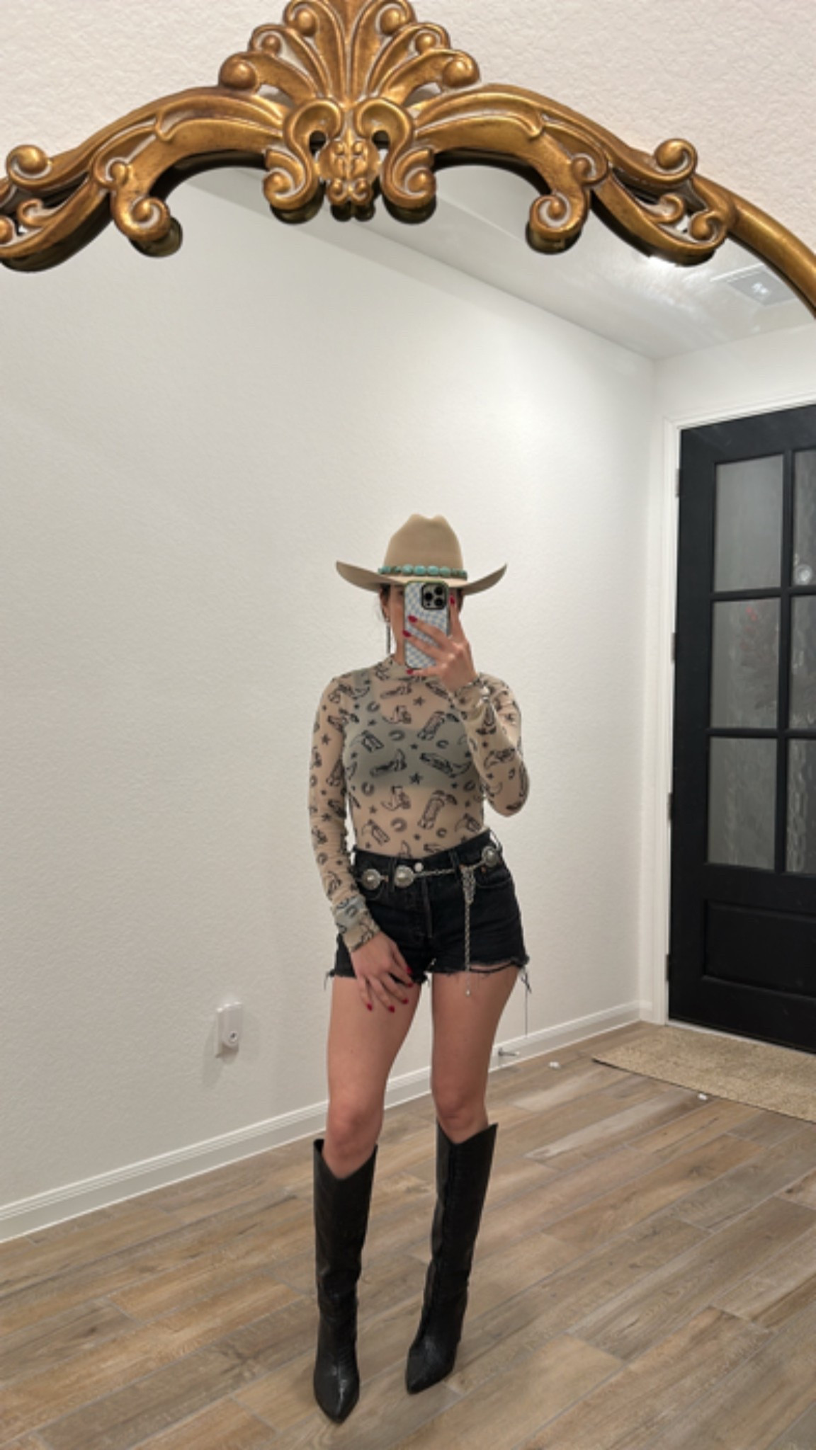 Western outfit 🤠


#LTKStyleTip #LTKFindsUnder100 #LTKShoeCrush