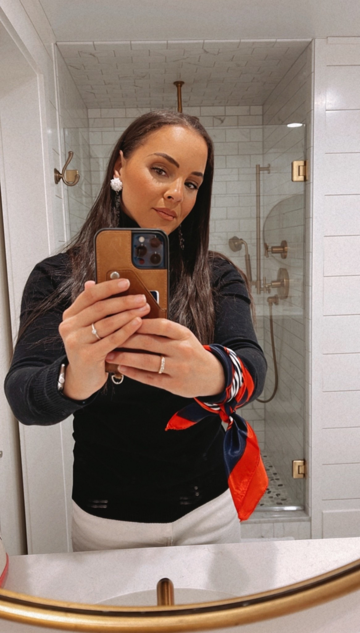 She’s ready for her bachelorette weekend on Cape Cod! Here’s one of the looks and outfits I planned. I’m wearing some of my favorite go-to MAC Cosmetics products and my favorite white wide leg denim pants. 

#LTKStyleTip #LTKWedding #LTKBeauty