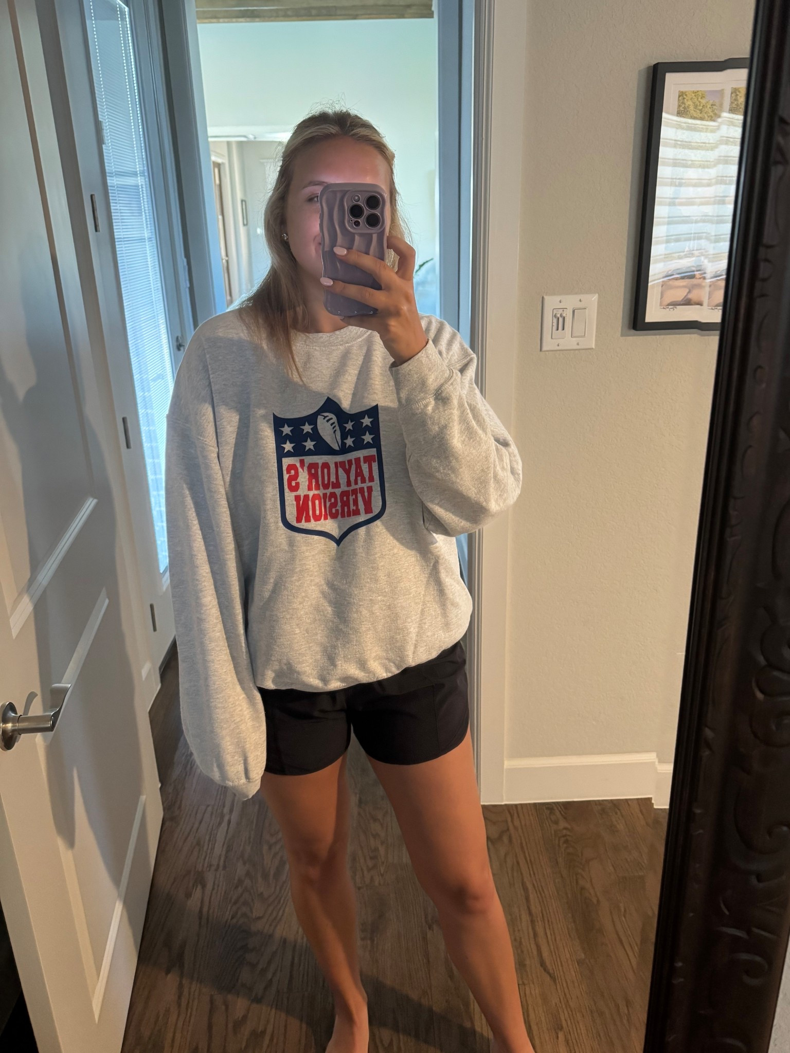 Game Day Outfit! My favorite cozy sweatshirt during football season❤️💛 Found a similar one on Etsy

#chiefs
#taylorswift
#ts12

#LTKSeasonal #LTKHome #LTKStyleTip