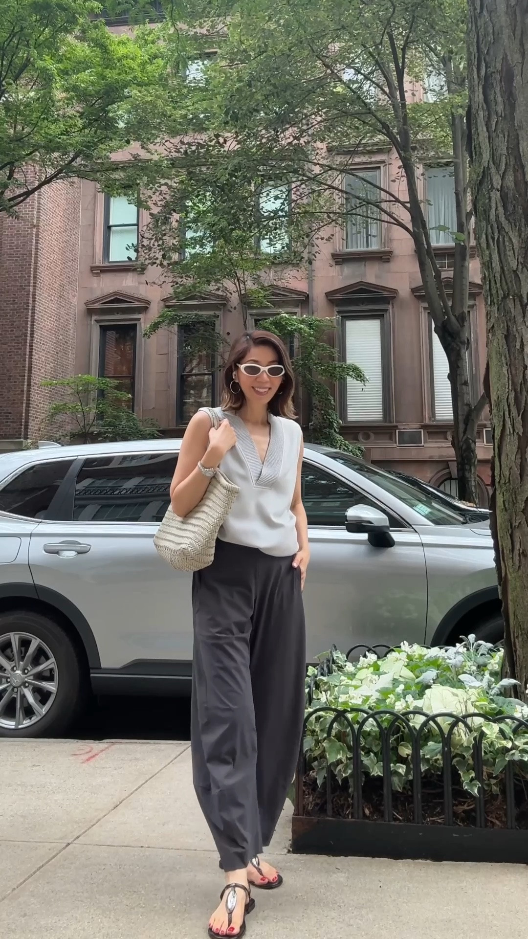 Top @Varley size L｜Pants @Ruti size 6, 15% off promo code 【XZJESSICA】）

#LTKootd #LTKOver40 #LTKMidsize
