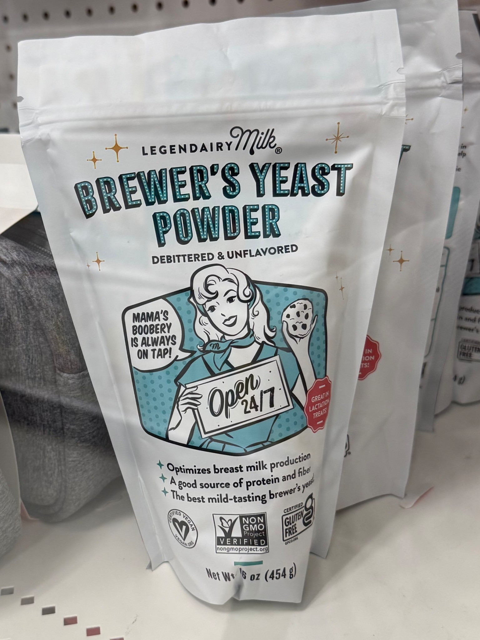 If you’re looking for a high quality brewers yeast to help boost your supply check this one out! I love that it’s gluten free so everyone can use it without having to worry about it giving you or your baby a stomach ache if you have a gluten sensitivity! They also sell it at target now! :) #boostmilksupply #breastfeeding 