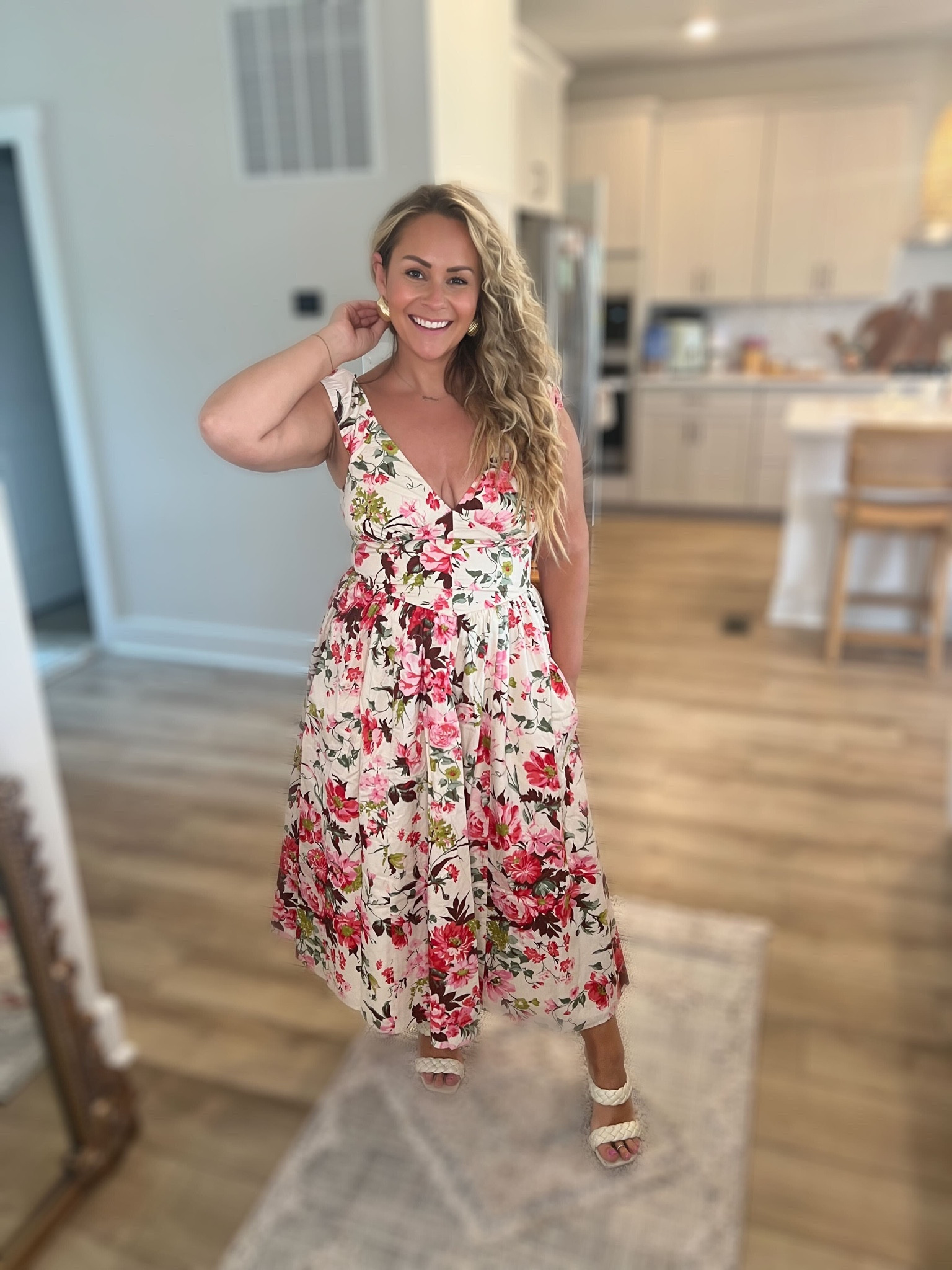devyn palmetto floral midi dress Cream Ditsy Floral Bella Midi Dress