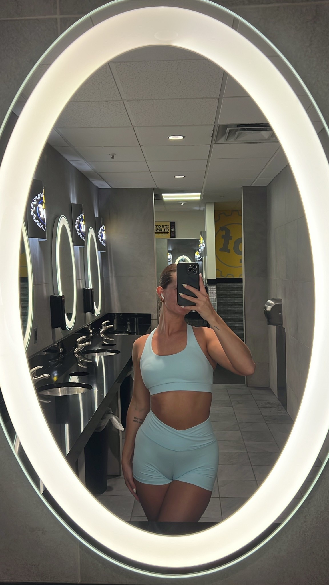 Lululemon dupe 🩵

#luludupe #lululemonset #sheinfinds #sheinworkoutset #workoutset #twopieceworkoutset 

#LTKFindsUnder50 #LTKStyleTip #LTKSeasonal