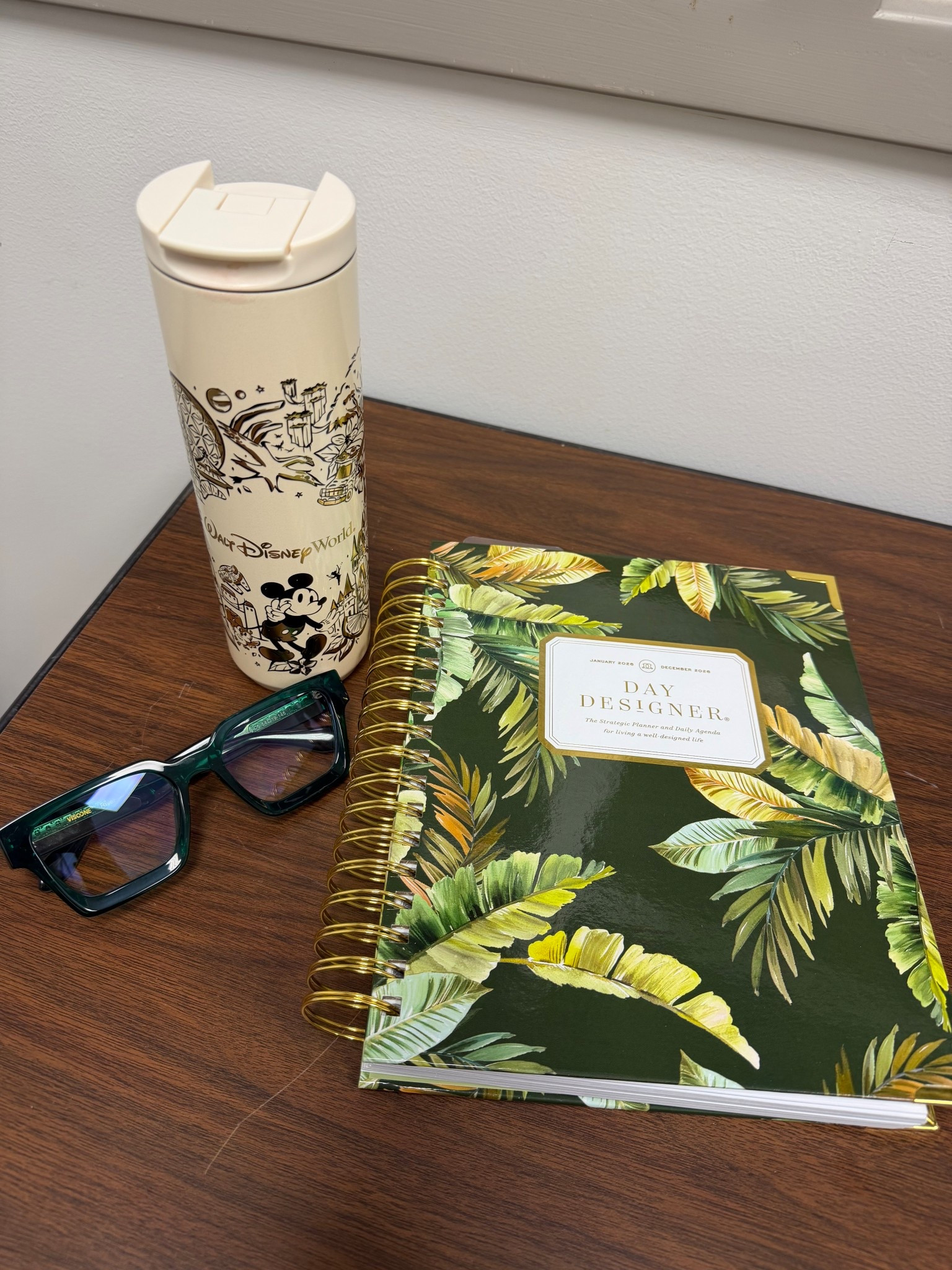my favorite planner! had the pink last year and had to re-order for this year and they are currently on sale!! 