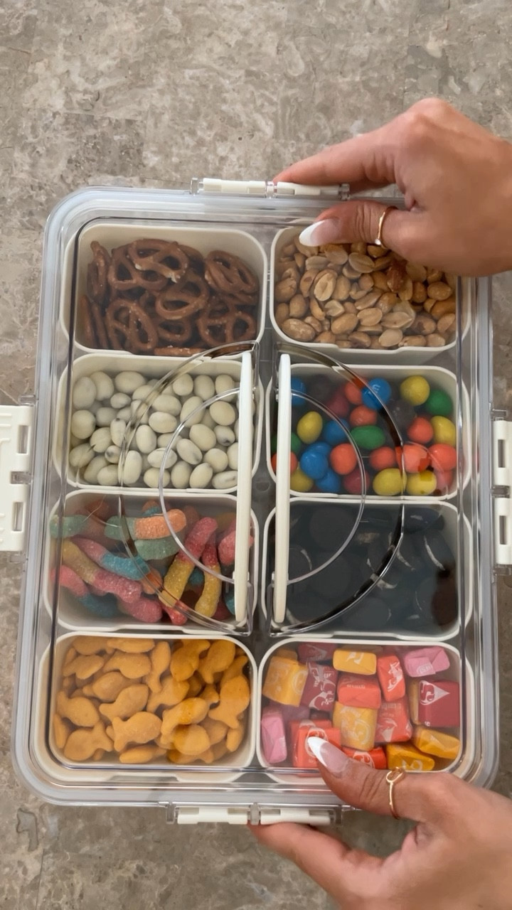 This “snacklebox” is by far One of my favorite purchases from Amazon and only $16!! Perfect for picnics, roadtrips, travel, you name it. The trays are removable making it easy to handout or distribute!! 💕

Kids must haves, on the go must haves, mom hacks, #ltksummersales

#LTKSummerSales #LTKFamily #LTKHome