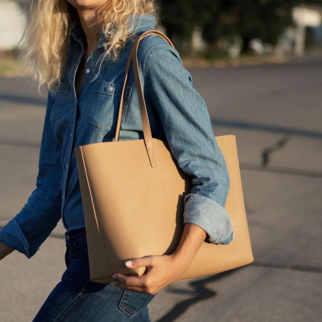 Belmont Structured Tote | Leatherology