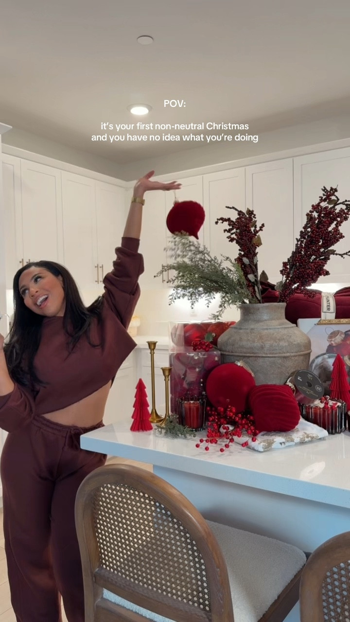 Burgundy Christmas Decor 🤌🏾🎄

#LTKHoliday #LTKSeasonal #LTKHome