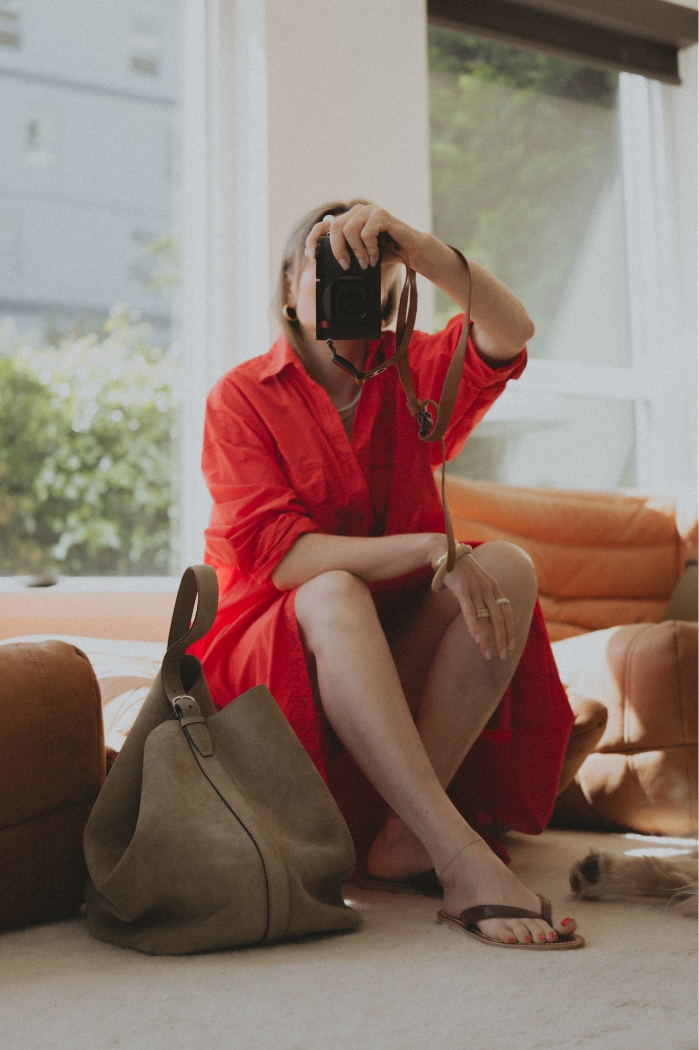🥵 80F + degrees: Red Maxi shirt dress in cotton poplin + suede belted tote + minimalist sandals
Flip flops: K Jacques St Tropez
Dress: The Frankie Shop
Bag: Toteme belted tote

#LTKootd #LTKWorkwear #LTKmomlife