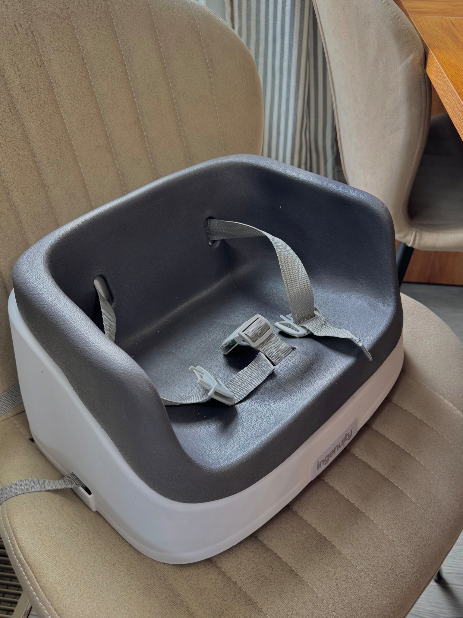 Toddler booster seat🫶🏻

#LTKFamily #LTKFindsUnder50 #LTKKids