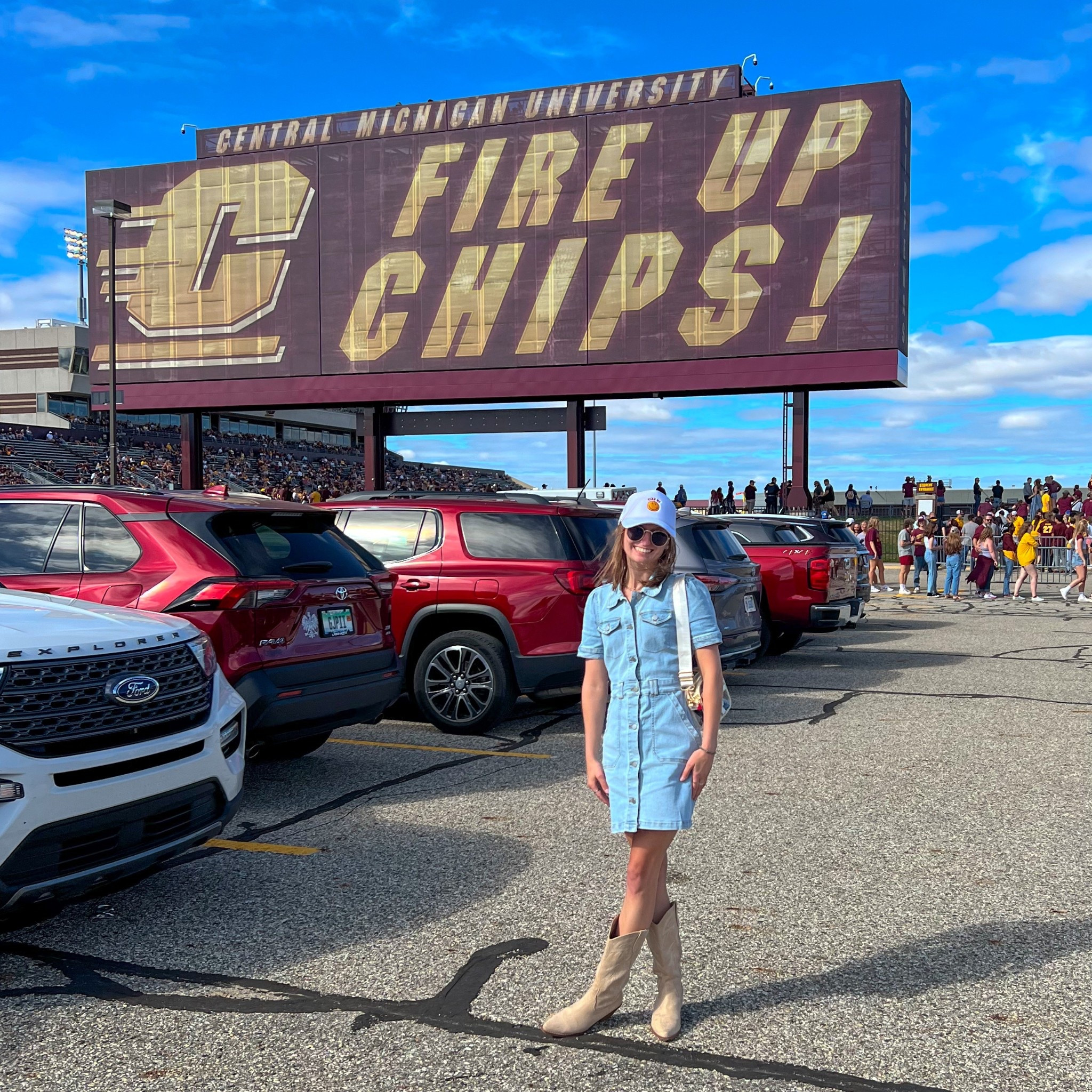 Fire Up Chips!! ♥️💛🔥🏈

#LTKFallSale #LTKU #LTKFindsUnder100