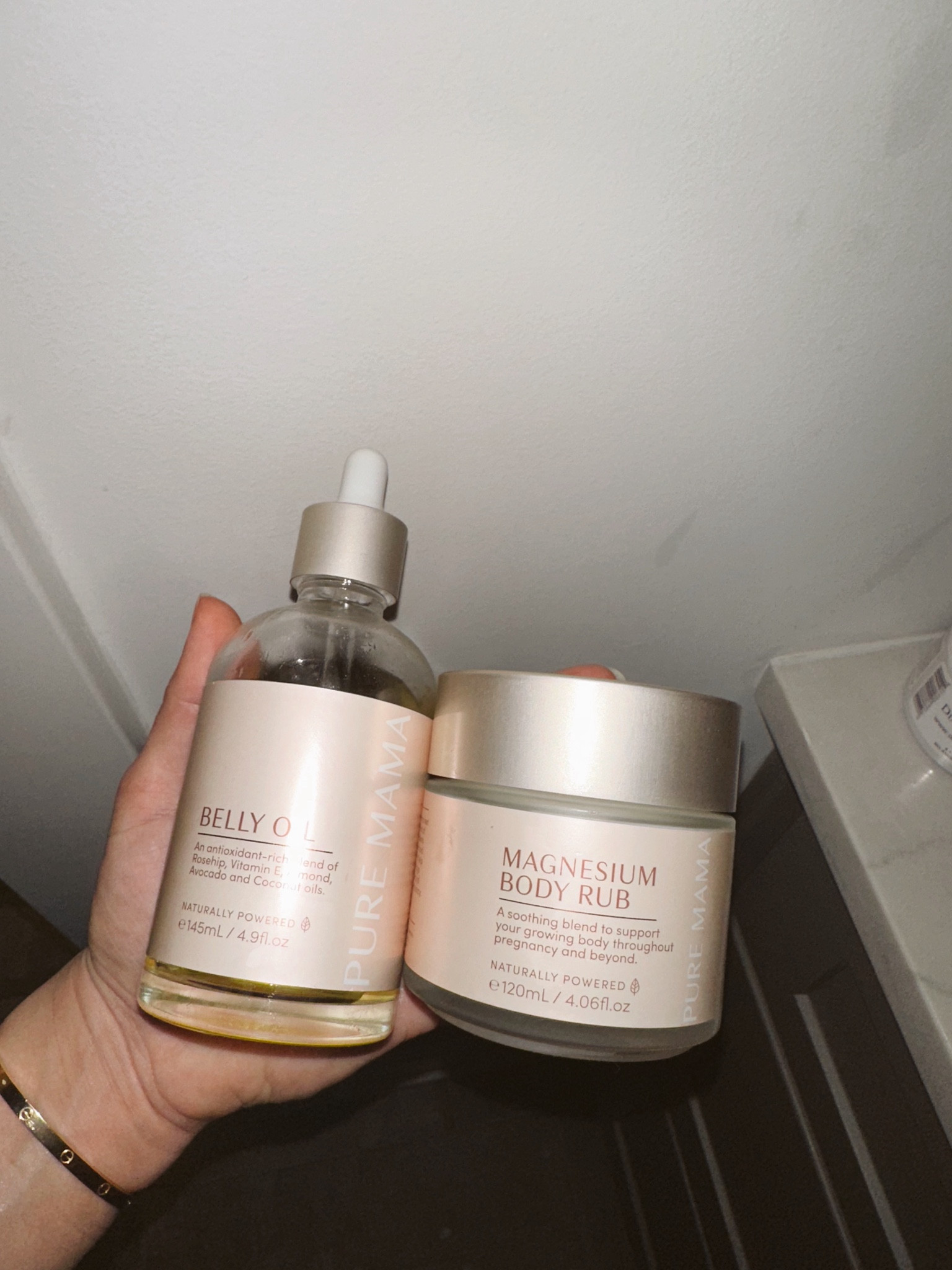 Nighttime routine essentials. 
#pregnancy #bellyoil