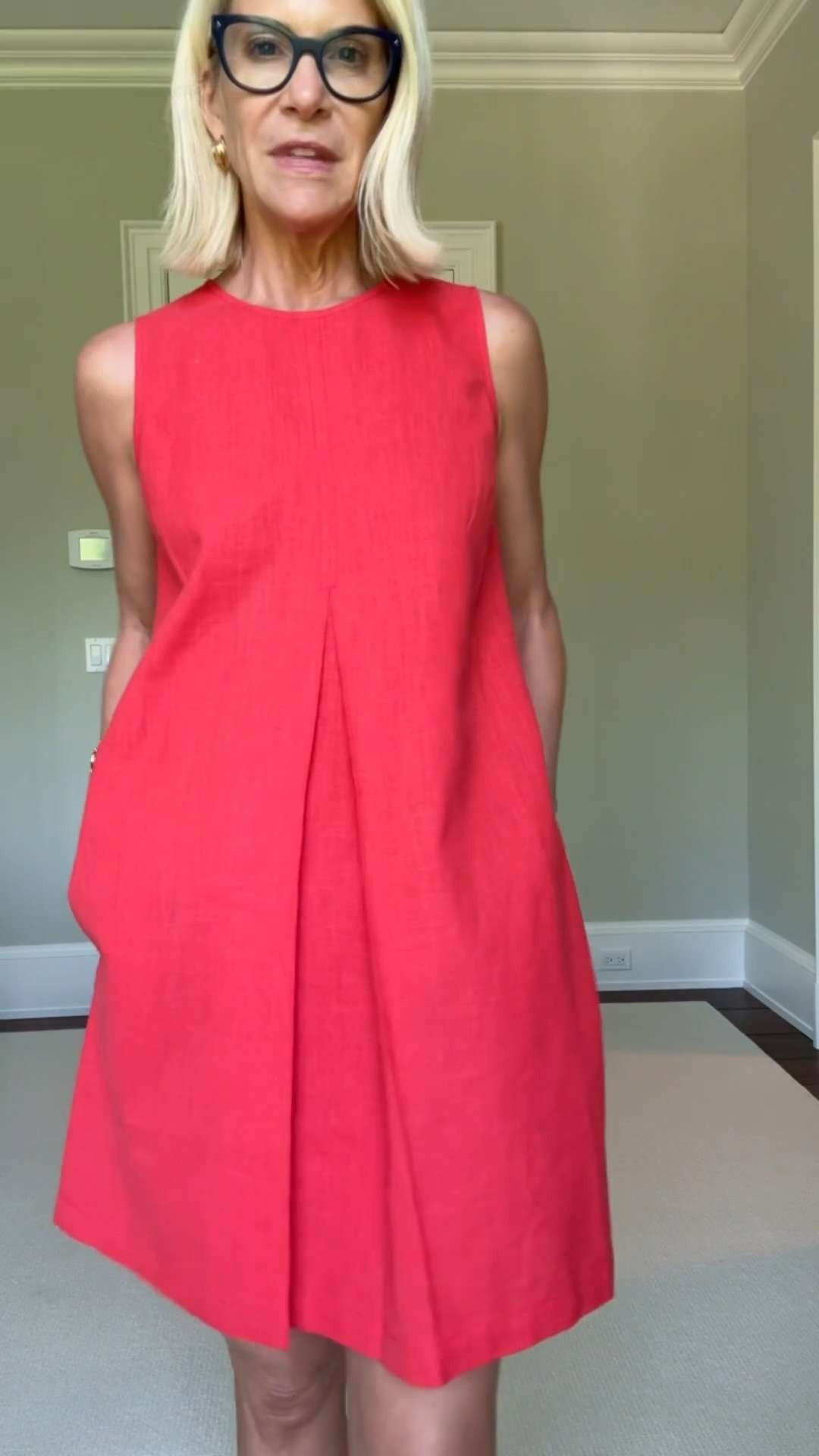 A gorgeous red dress that’s flattering, comfortable, and so easy to wear ❤️ 

 #LTKootd #LTKSeasonal #LTKTravel
