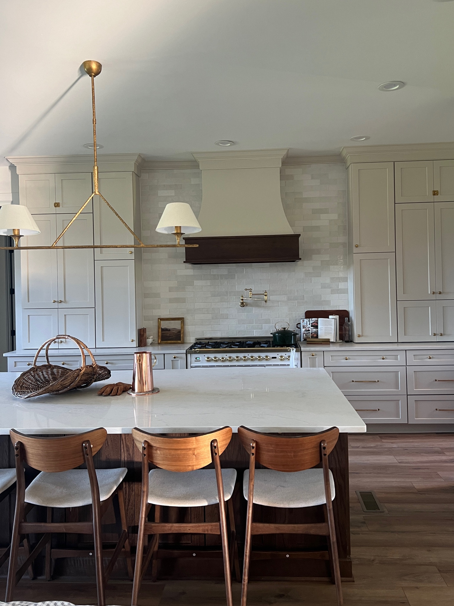 Nothing I would change in this kitchen. From the backsplash to the lighting to the hardware, it’s all my favorite 😍 

#LTKHome