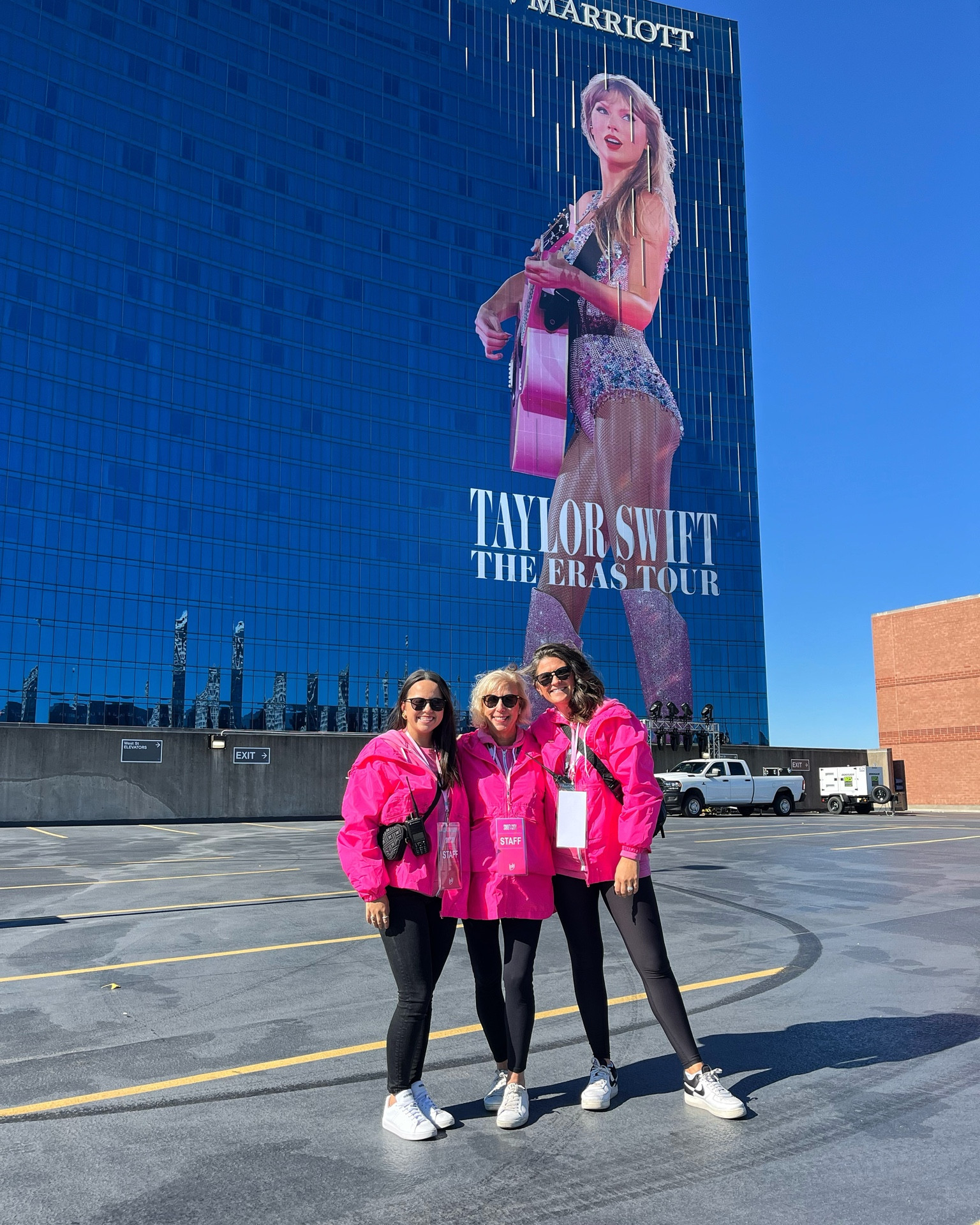 Taylor Swift weekend.
Make it pink