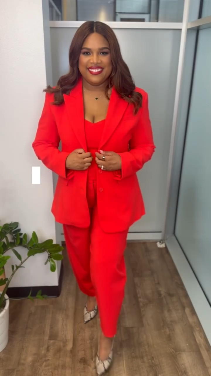 Serving corporate chic with a side of main character energy 💼✨ POV: The “Devil Wears Prada” aesthetic just landed at Walmart… and these looks are TOO good to pass up 😍 From bold power suits to effortless dresses, this collection gives luxury vibes without the luxury price tag. Which look are you wearing first? 👠💙💗❤️

#LTKgrwm #LTKootd #LTKWorkwear