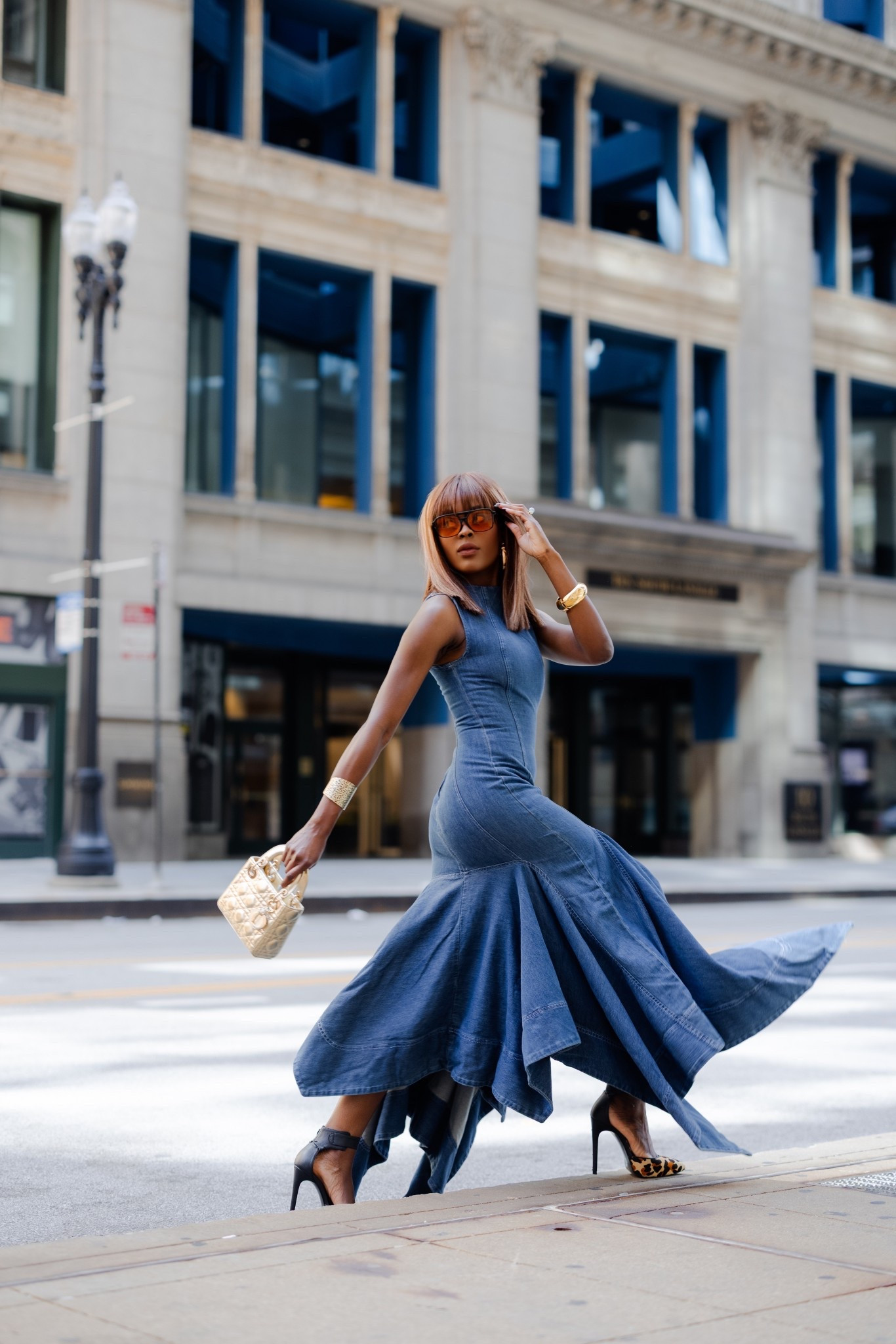 Denim magic 

#LTKStyleTip #LTKParties #LTKItBag