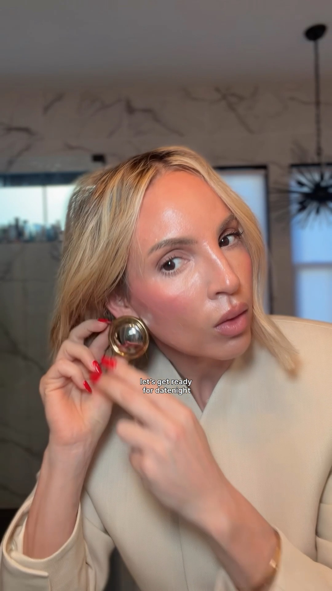 GRWM for datenight ☺️🍷wearing a 6 in the blazer, jeans run tts

#LTKdayinmylife #LTKgrwm #LTKootd