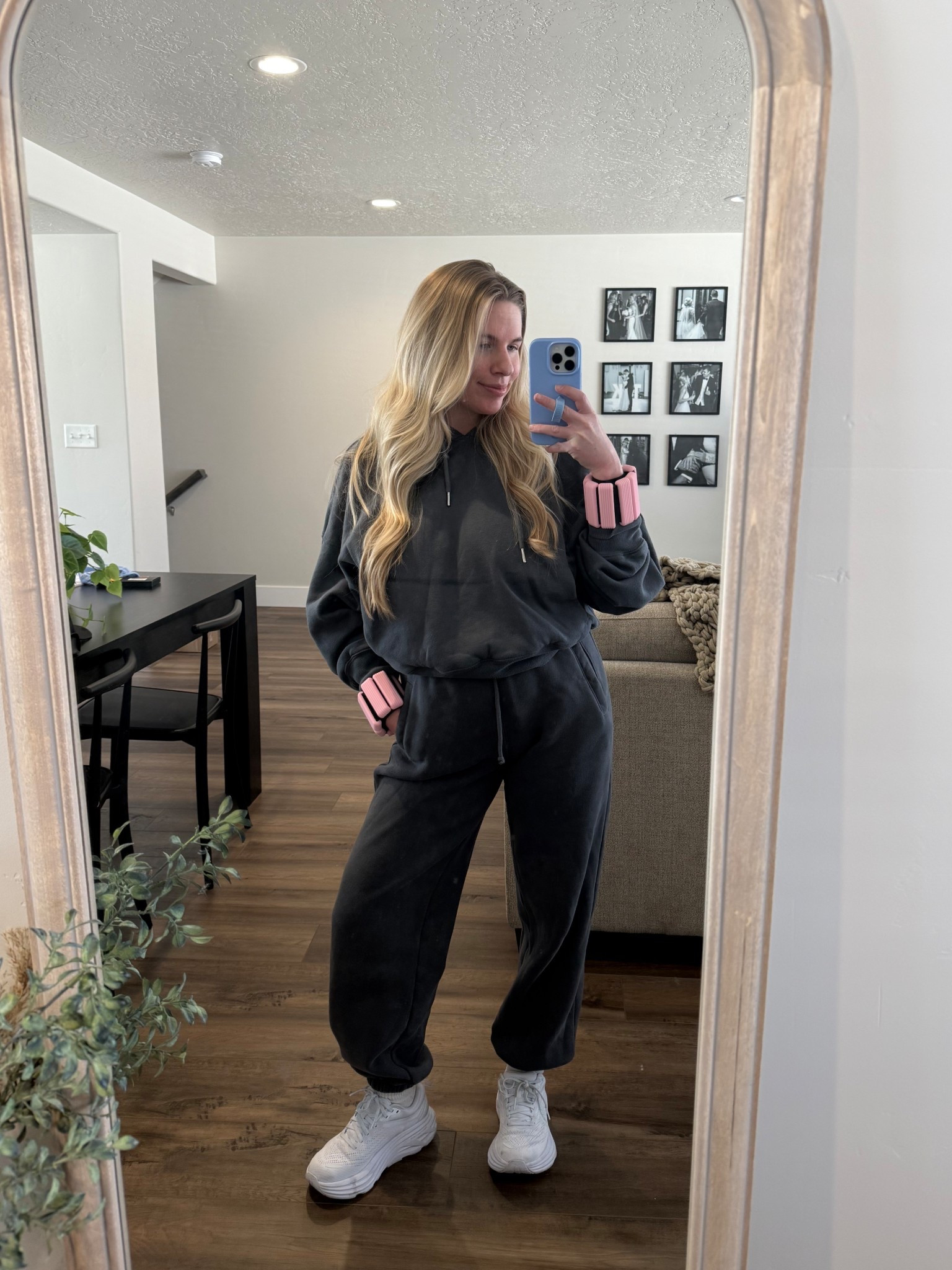 Still my favorite sweat set to date from Abercrombie! 
Size S in top 
Size XS in bottoms 


#LTKActive #LTKPetite