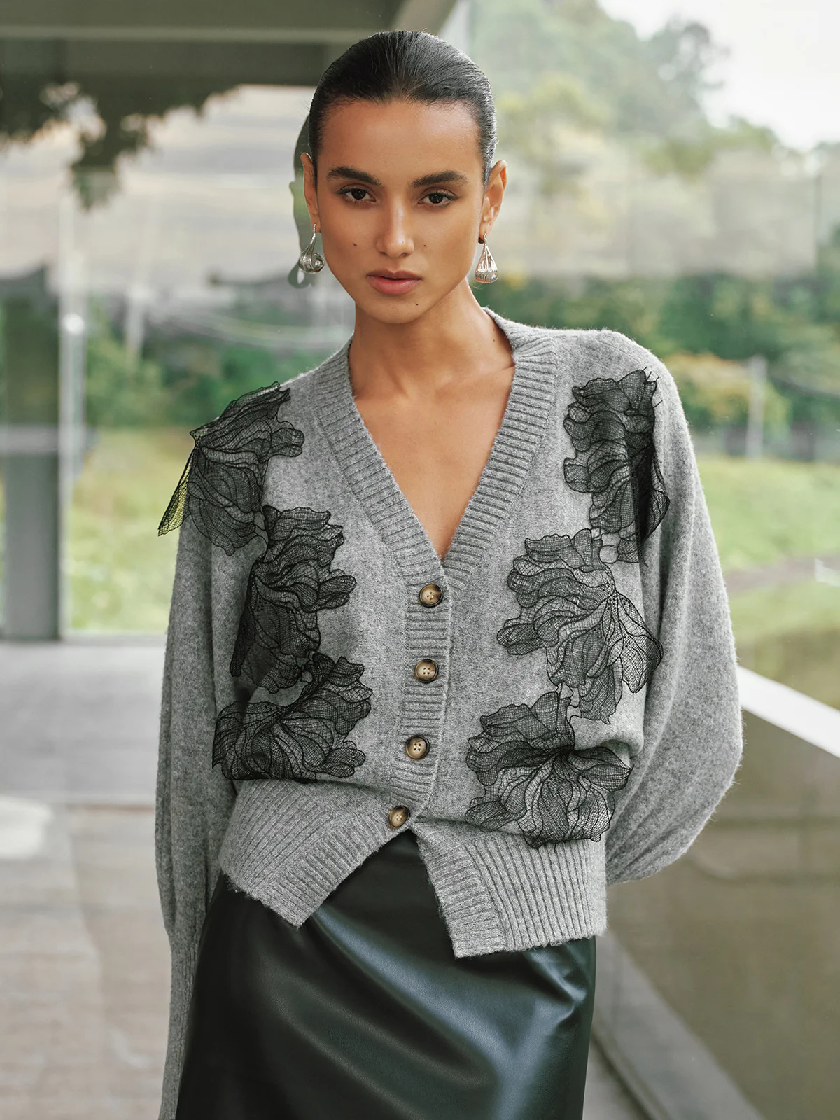 V-Neck Lace Flower Button Cardigan | Commense