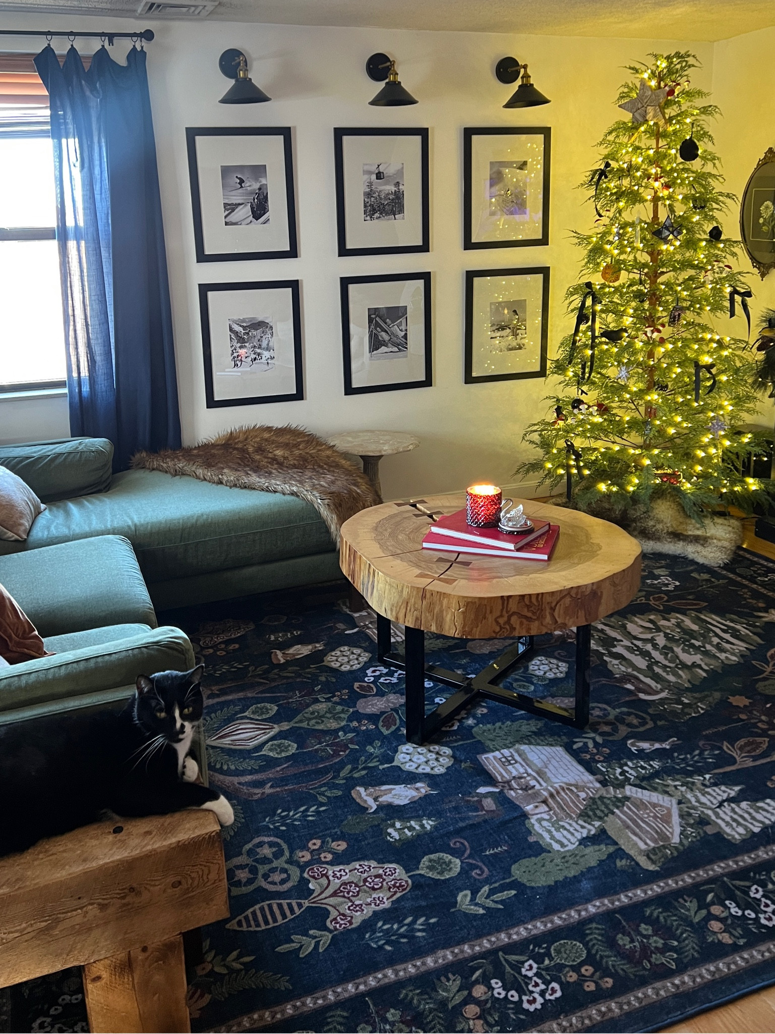 Coziest winter rug 

#LTKHome