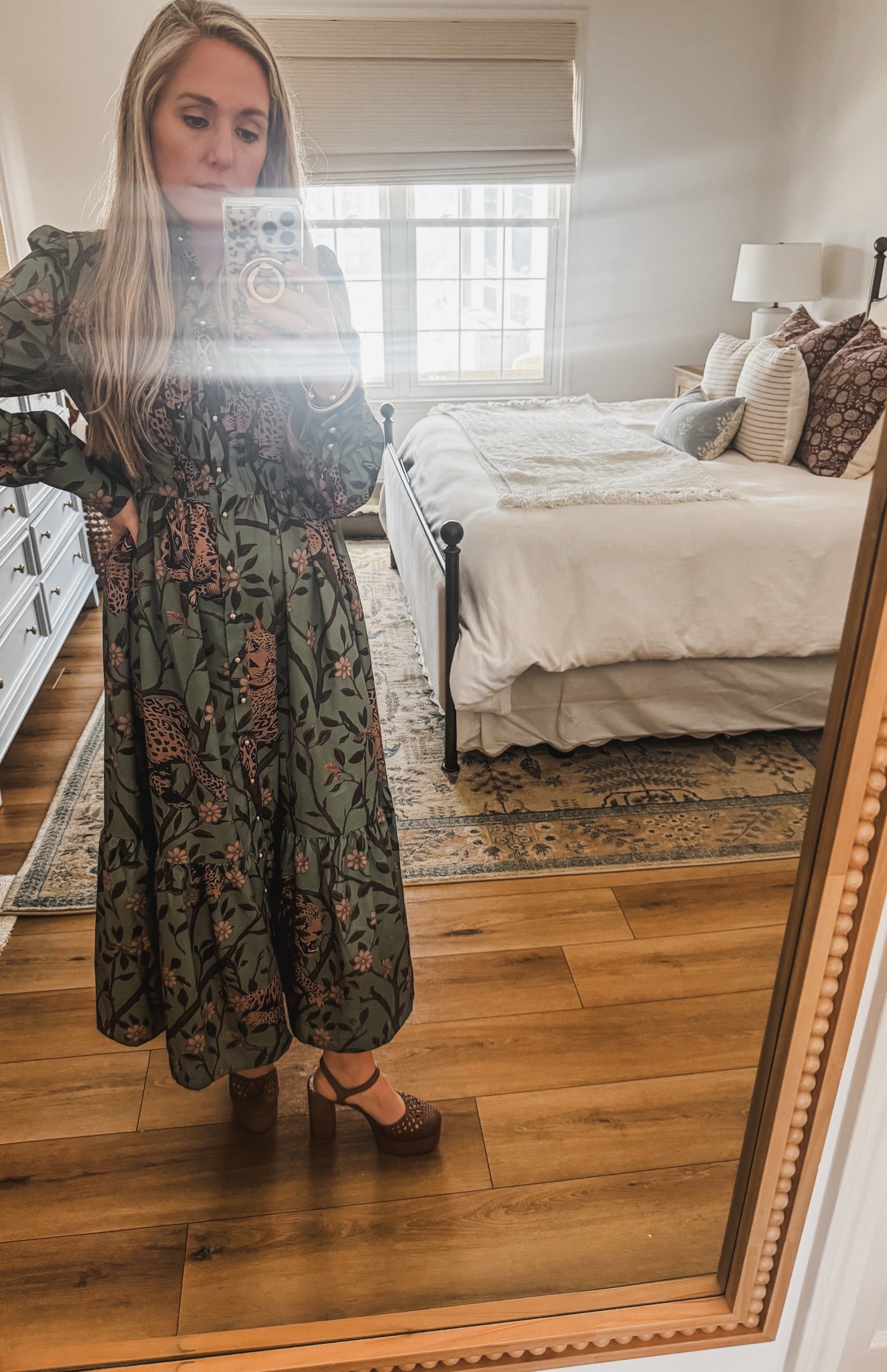 The sun was being weird and I’m ready to change so this is the best you’re gonna get 😆 Loving this $28 dress and my new favorite Sunday shoes!

#LTKWorkwear #LTKootd