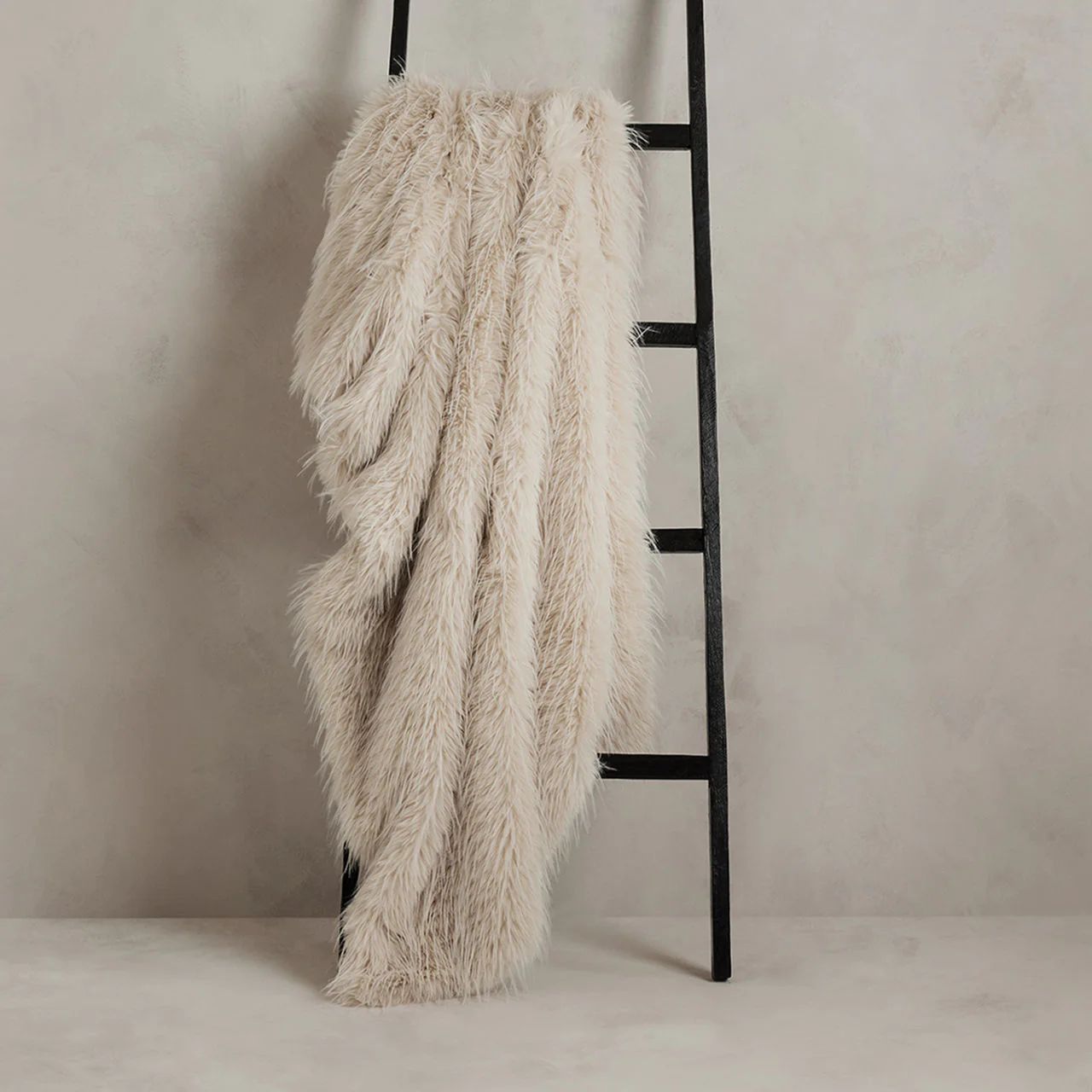 Tipped Faux Fur Throws - 6001420 | BR Home