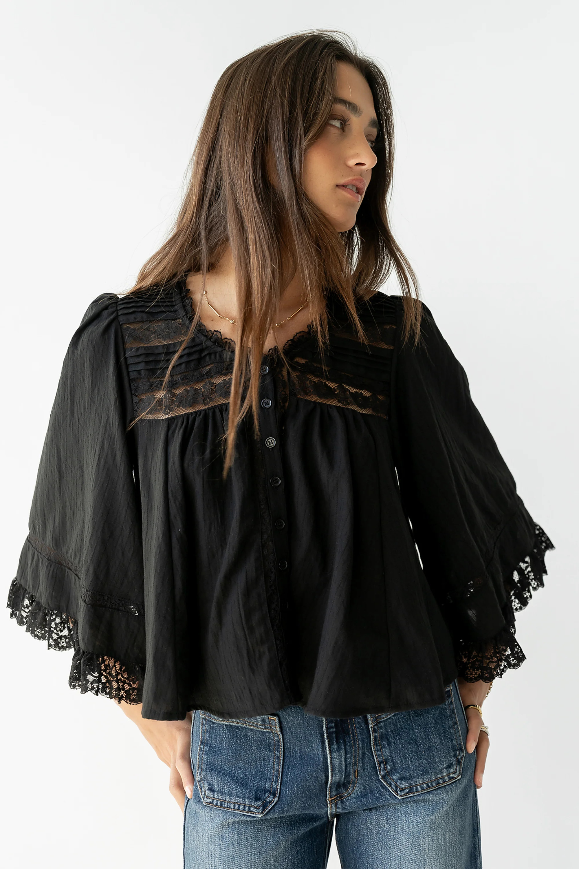 Kylee Lace Blouse in Black | Böhme US