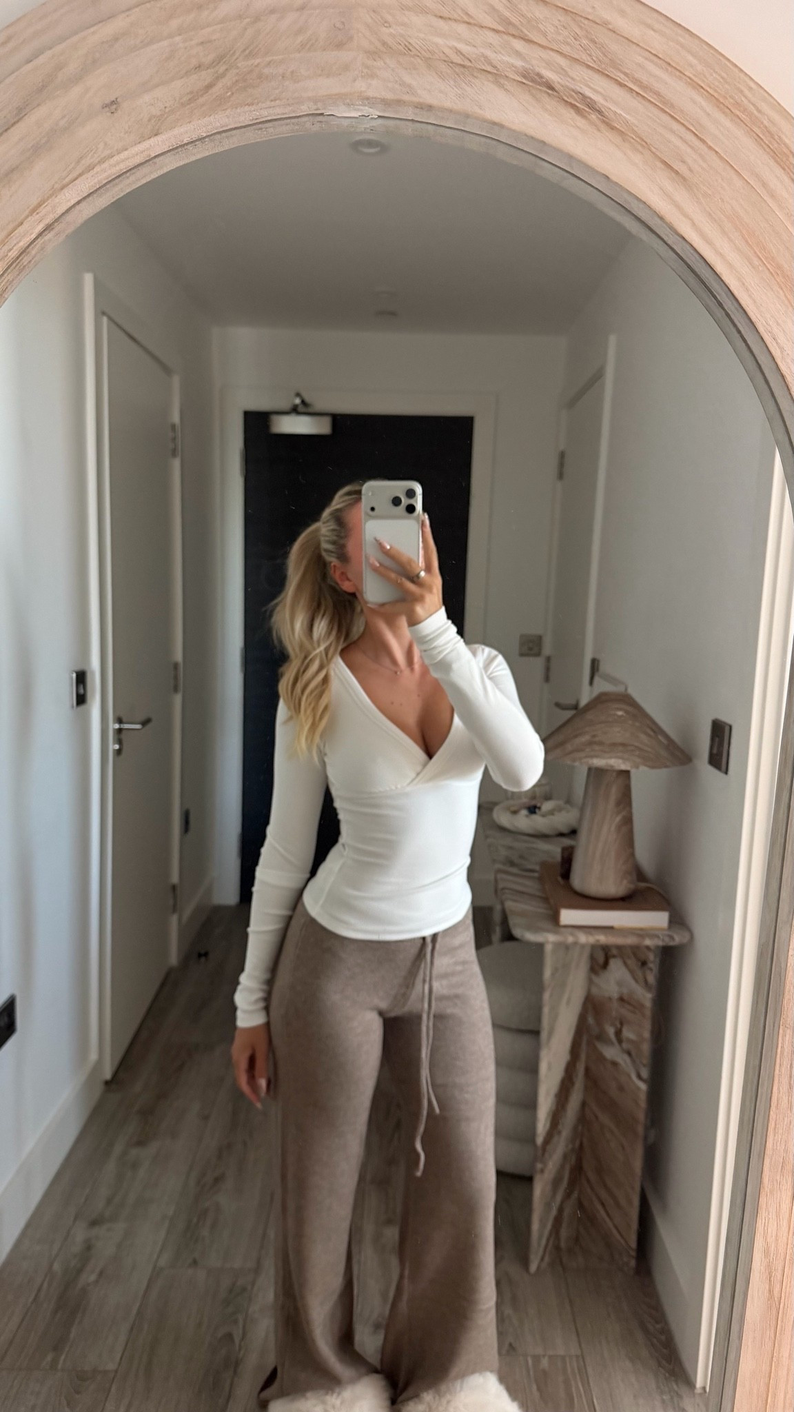 comfy basics for autumn >>> 
adv

#LTKuk #LTKautumn #LTKstyletip