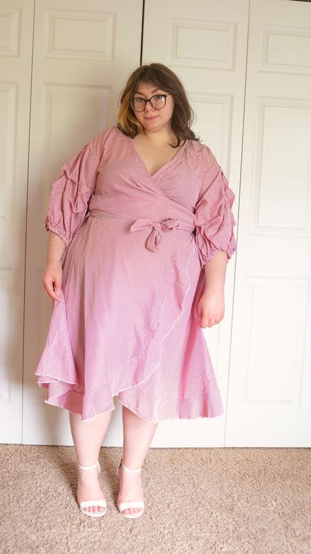 Plus size pink striped wrap dress

#LTKcurves #LTKSeasonal #LTKstyletip