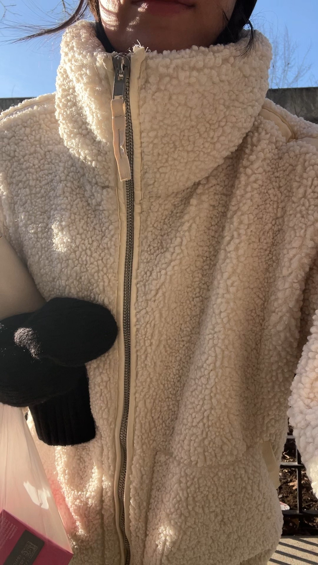 Workout fit. Jacket is the loose fit teddy fleece in cream they no longer sell 

#LTKootd #LTKmomlife #LTKActive